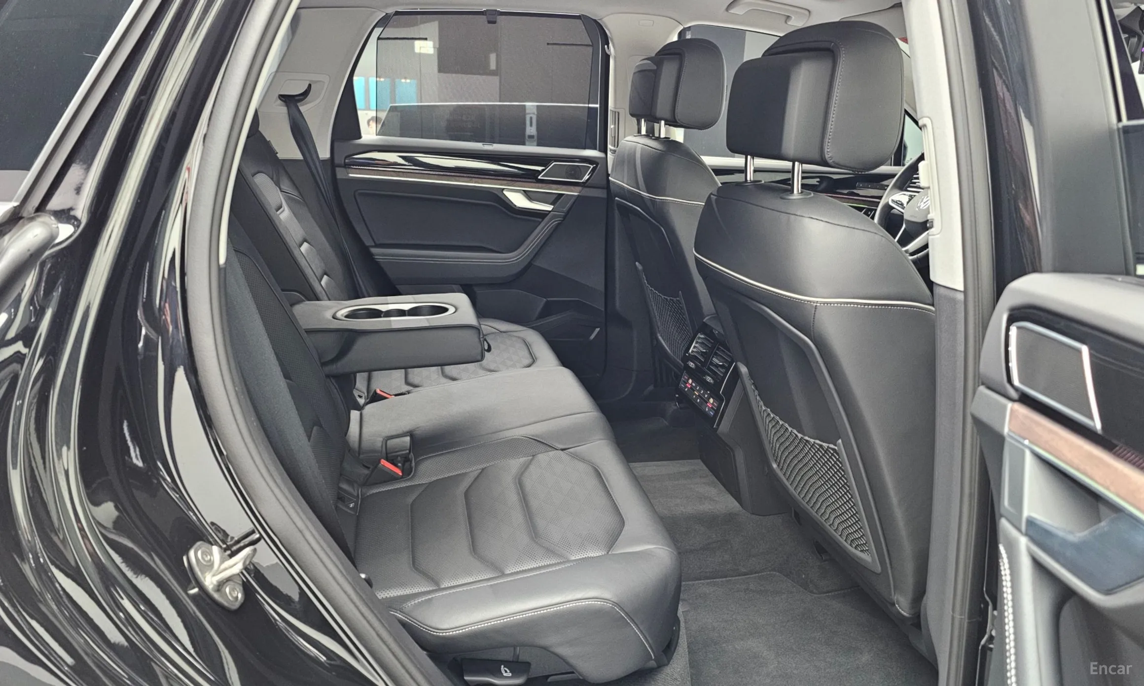 Volkswagen Touareg 3rd Generation превью 12
