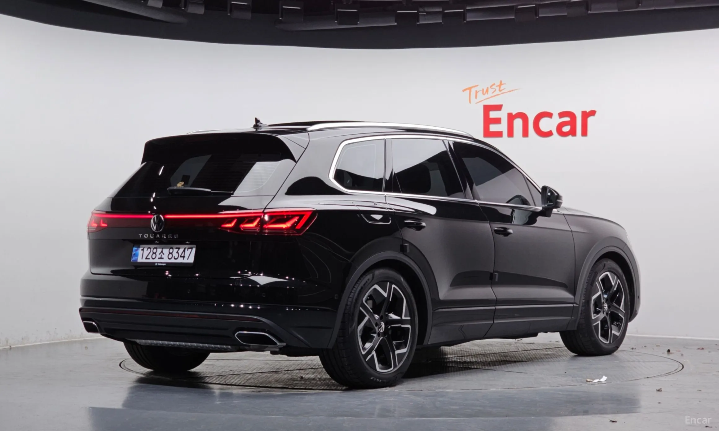 Volkswagen Touareg 3rd Generation превью 2