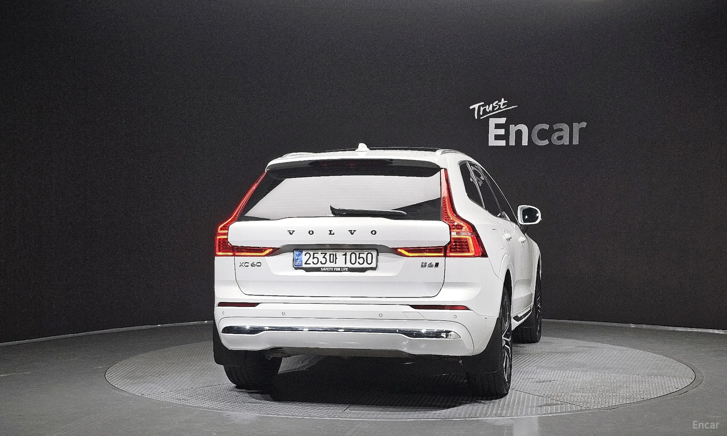 Volvo XC60 Gen 2 превью 4