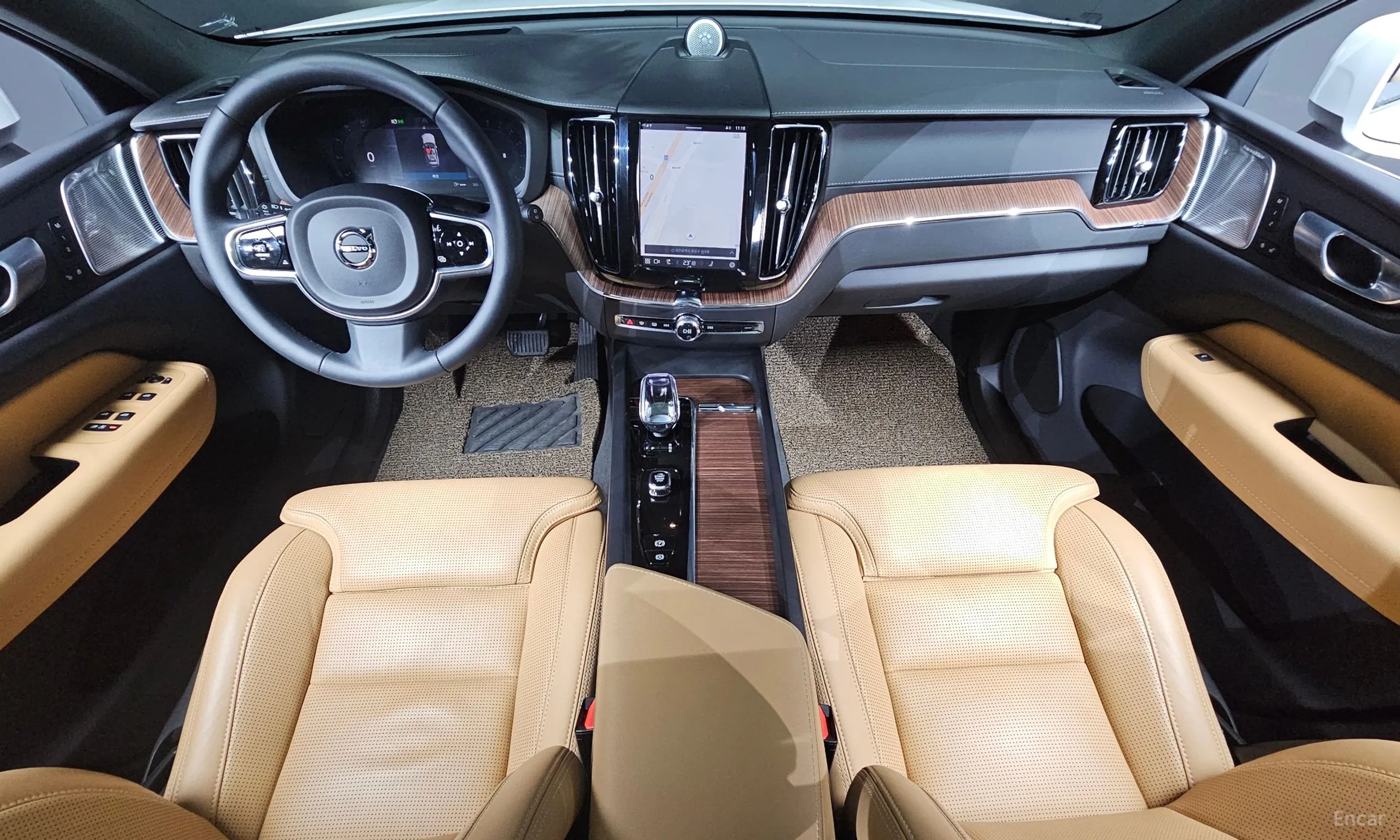 Volvo XC60 Gen 2 превью 7