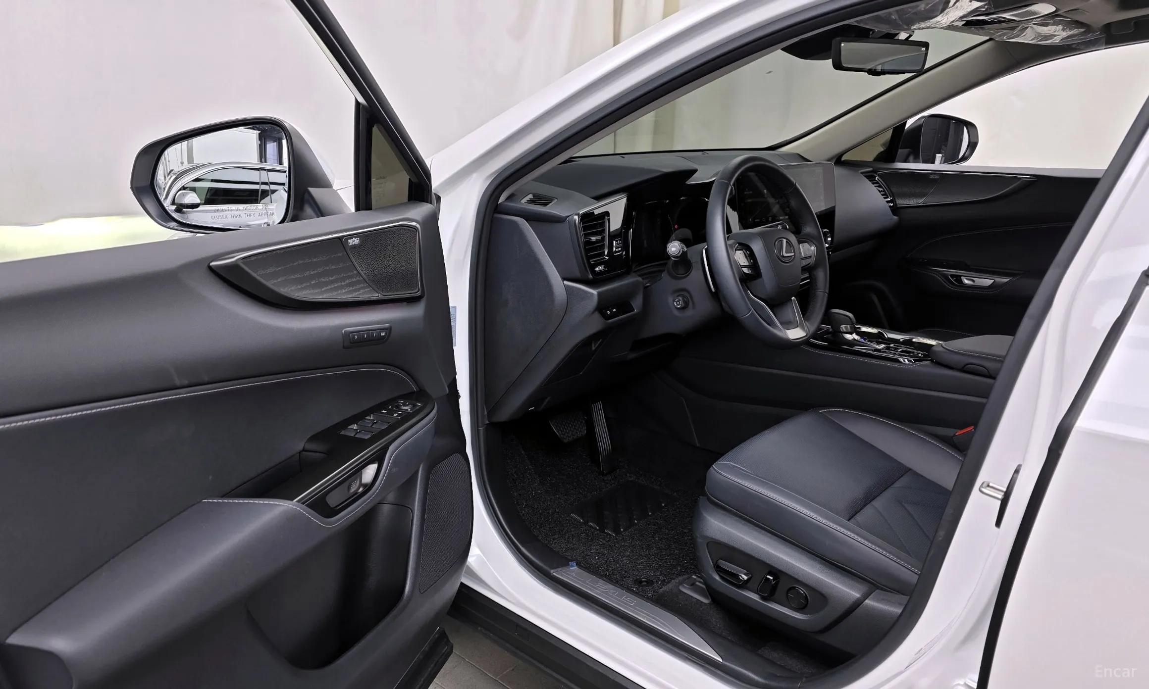 Lexus NX350h Gen 2 превью 10