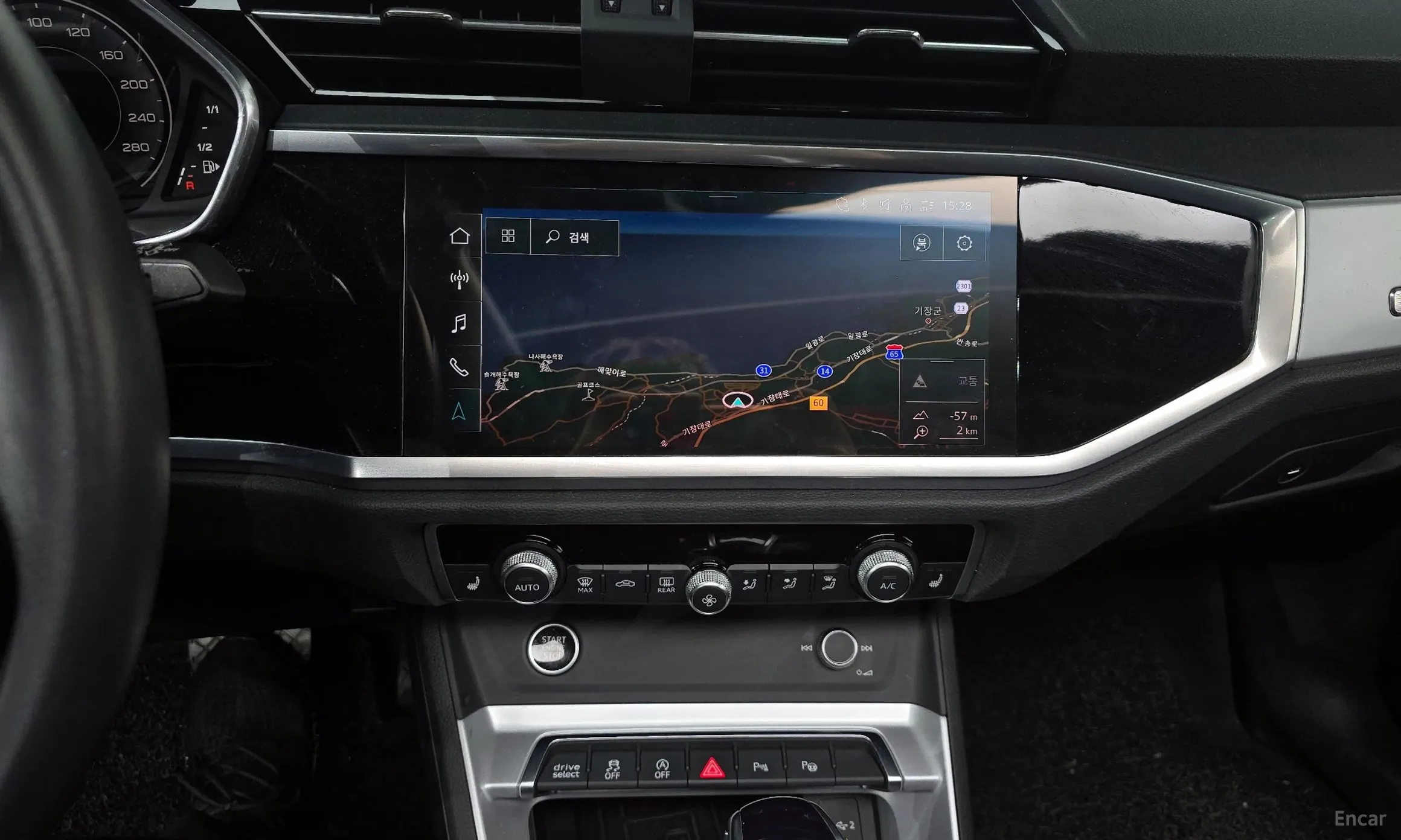 Audi Q3 (F3) превью 16