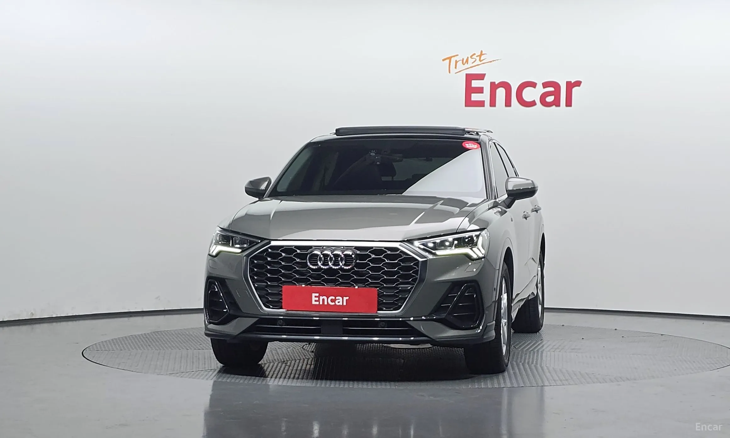 Audi Q3 (F3) превью 3