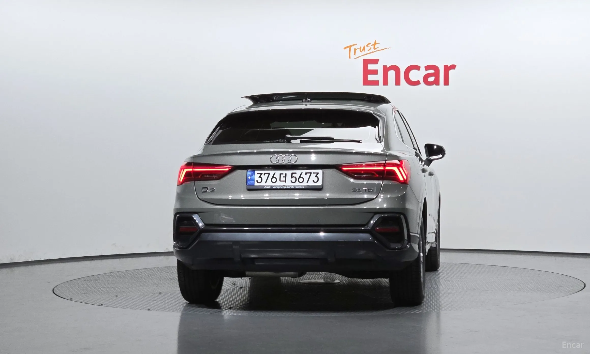Audi Q3 (F3) превью 4
