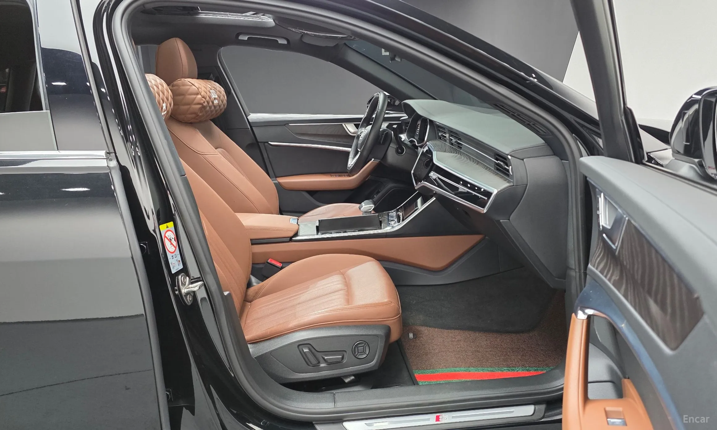 Audi A6 (C8) превью 10