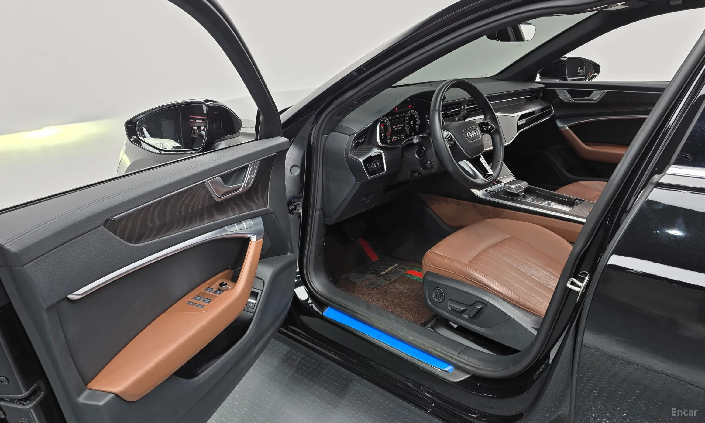 Audi A6 (C8) превью 11