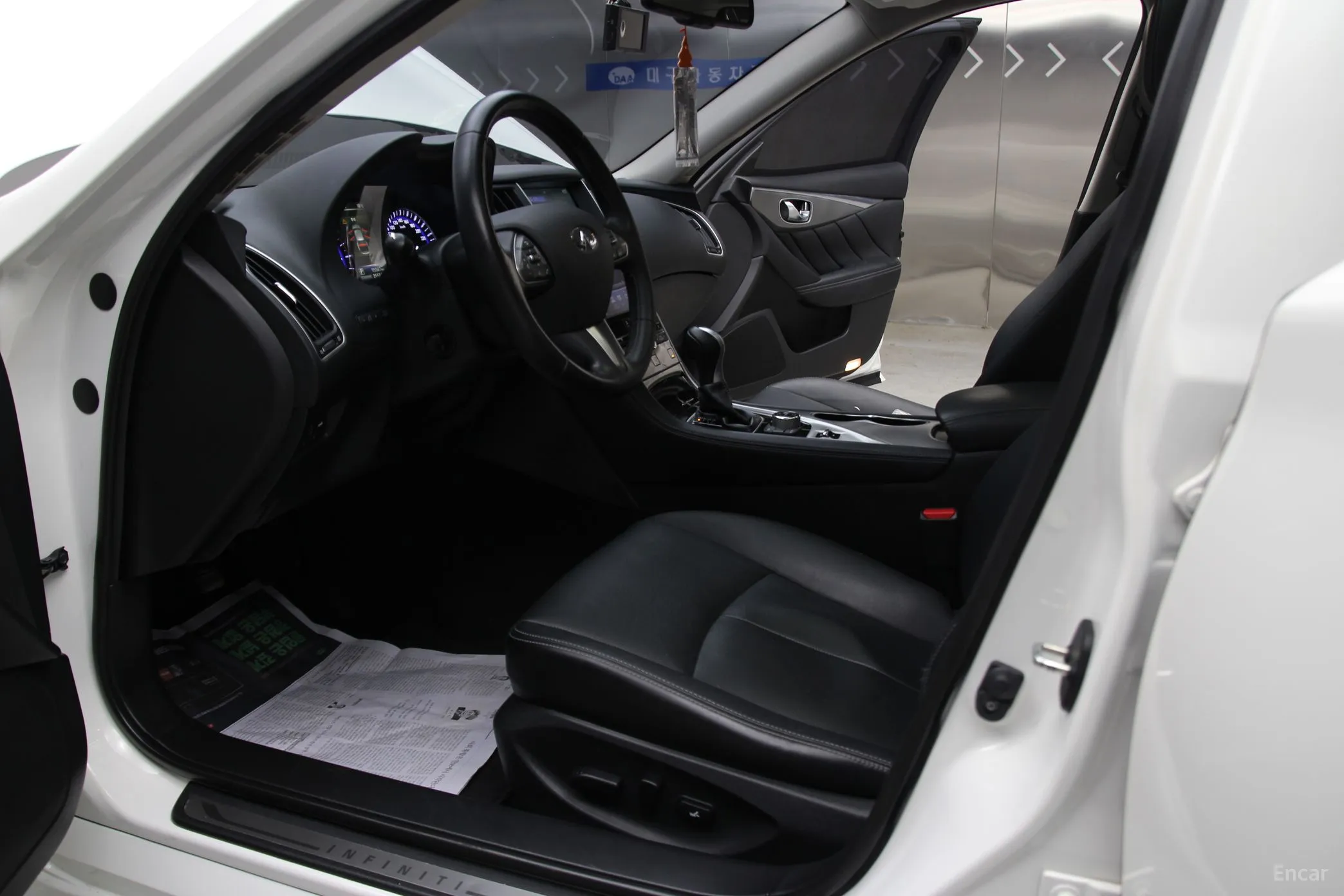 Infiniti Q50 превью 11