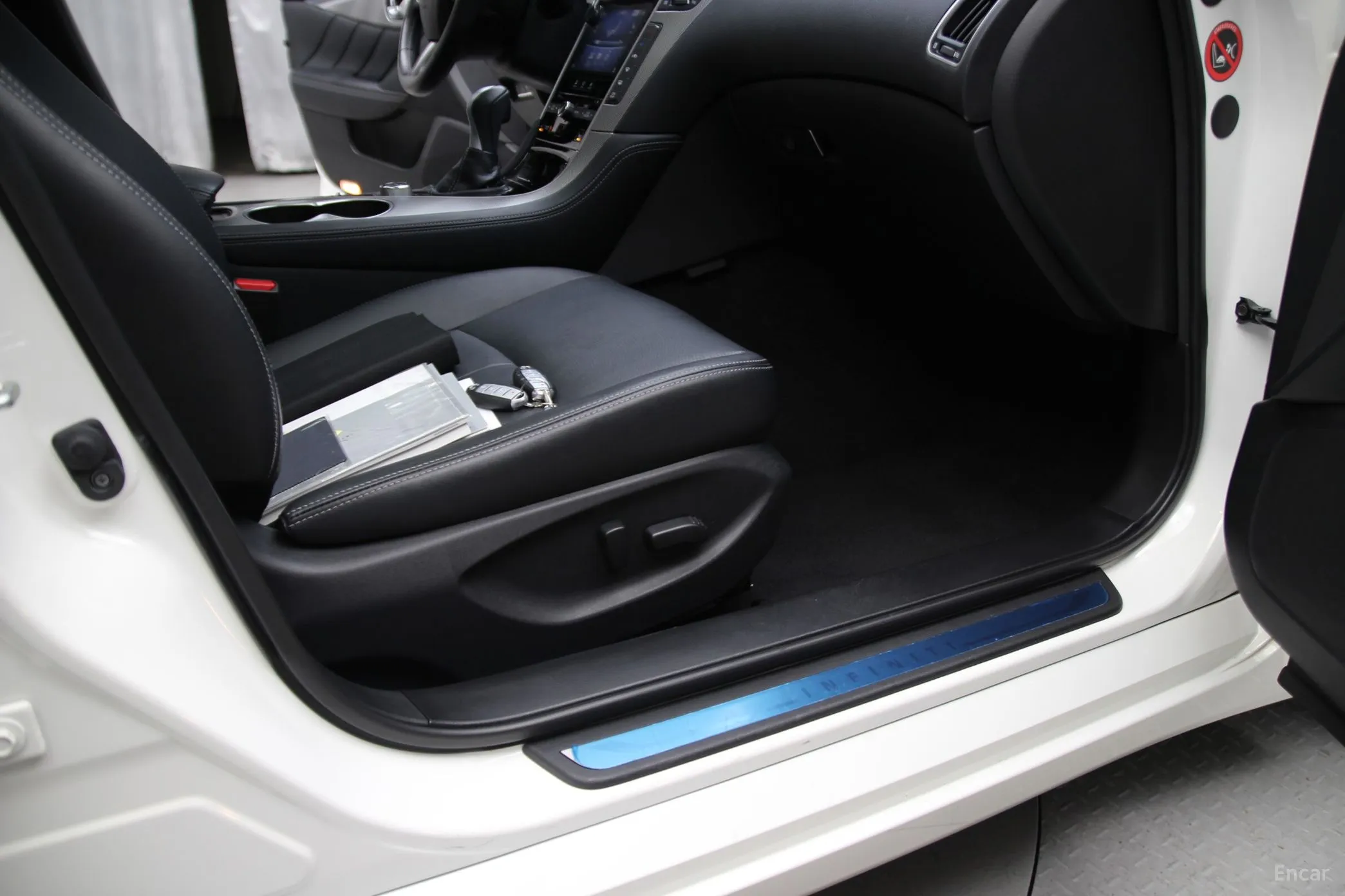 Infiniti Q50 превью 15