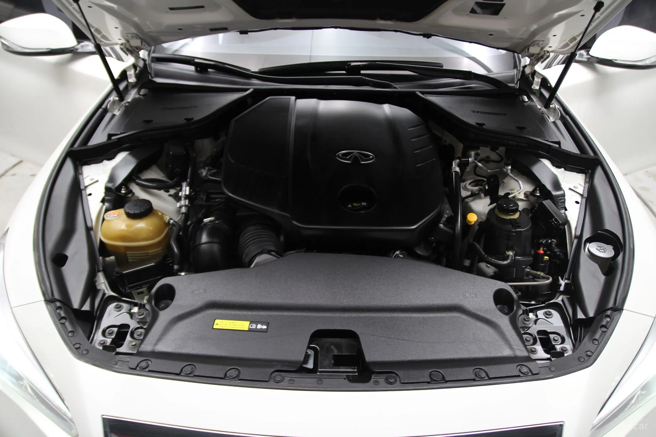 Infiniti Q50 превью 6