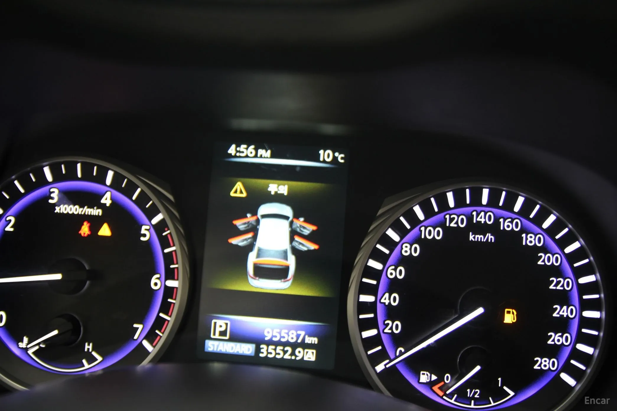 Infiniti Q50 превью 8
