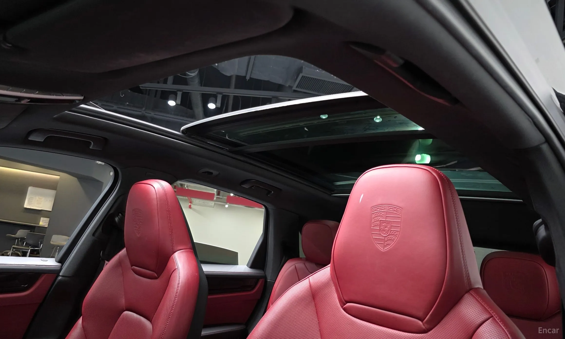 Porsche Cayenne (PO536) превью 19