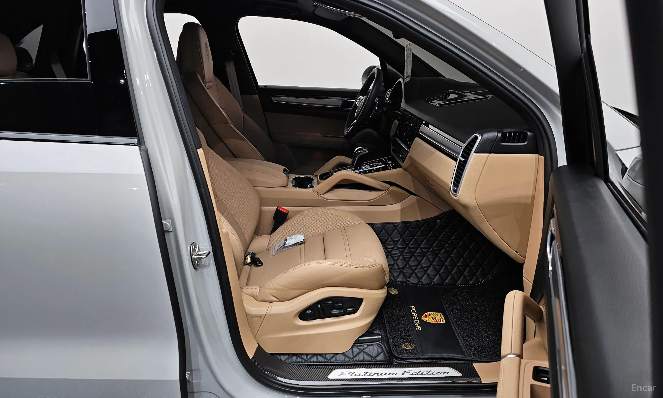 Porsche Cayenne (PO536) превью 11