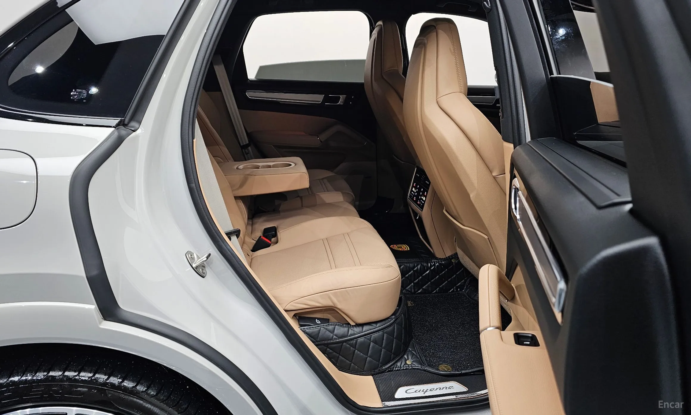 Porsche Cayenne (PO536) превью 12