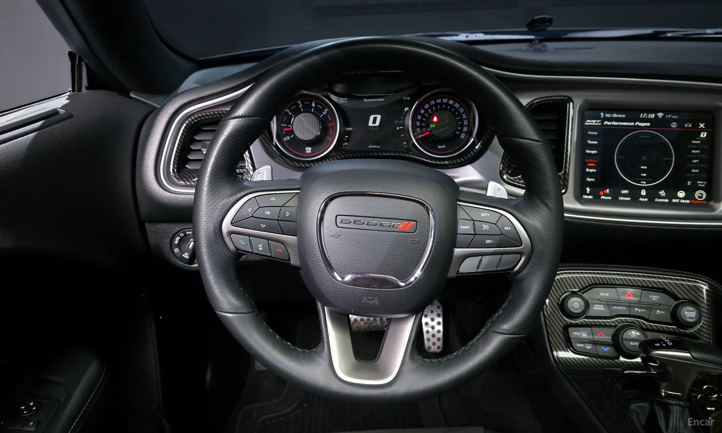 Dodge Challenger превью 13