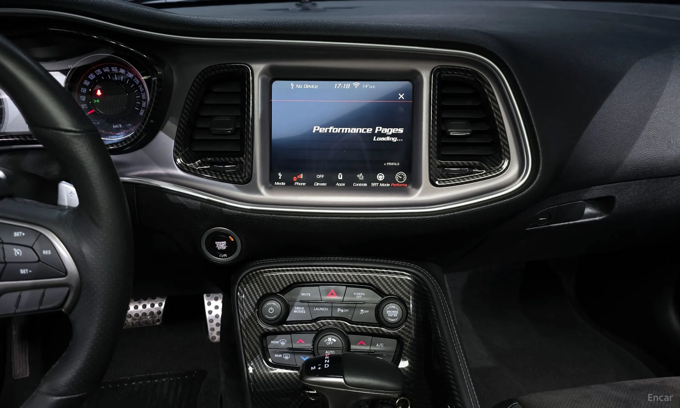 Dodge Challenger превью 14