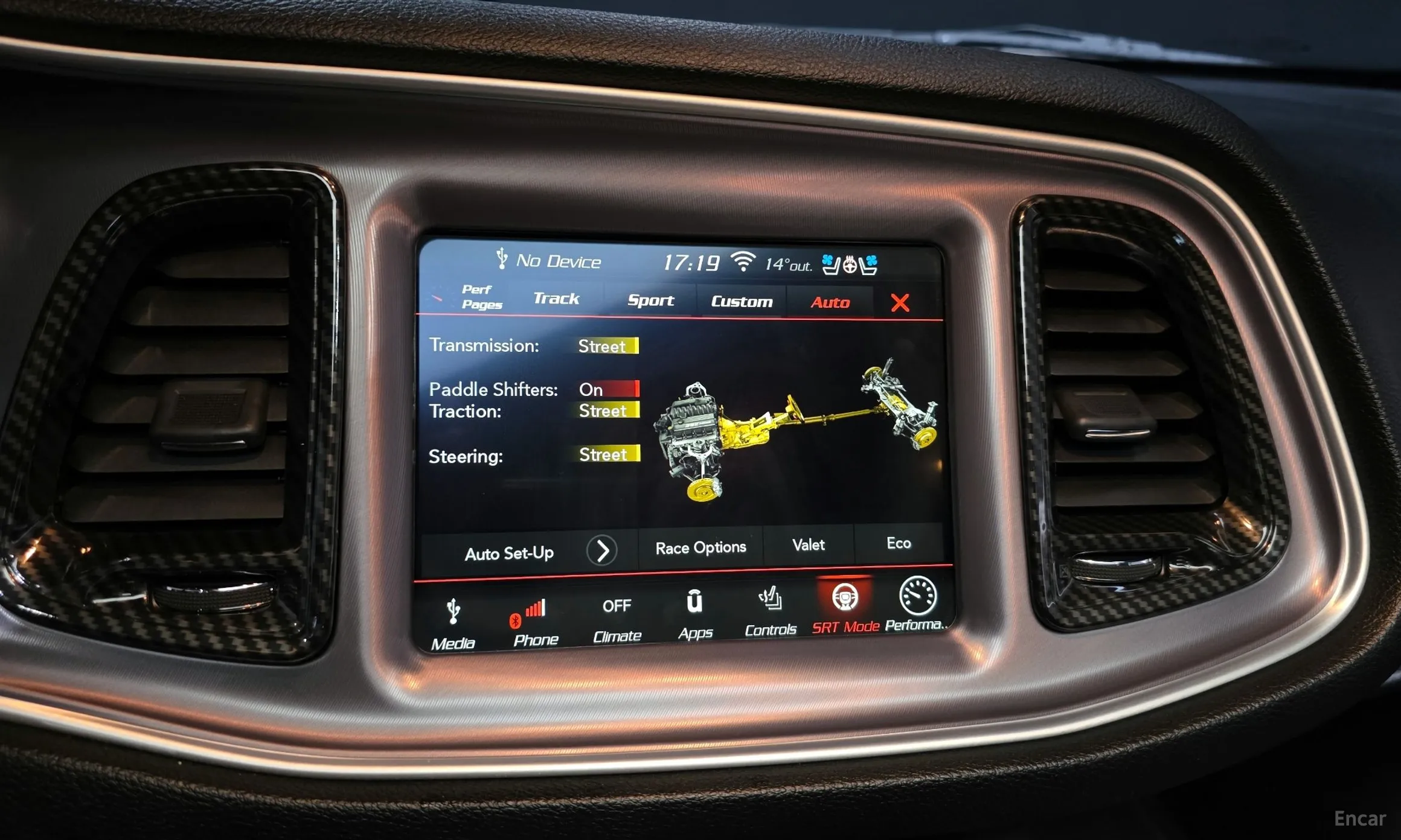 Dodge Challenger превью 15