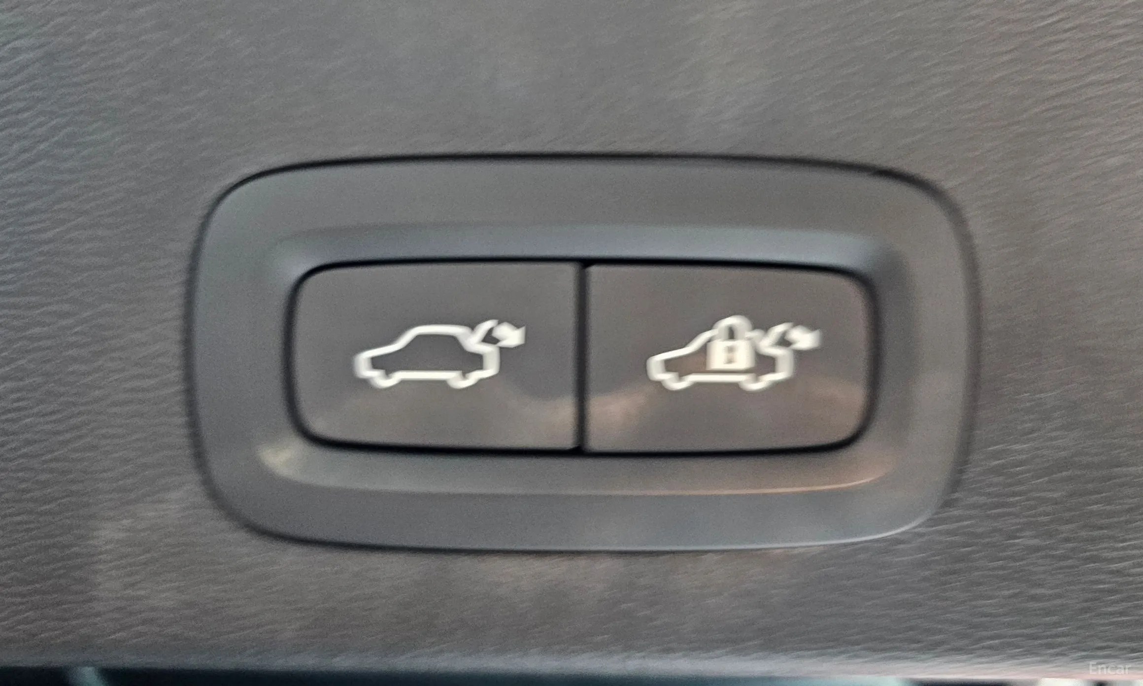 Volvo XC40 превью 20
