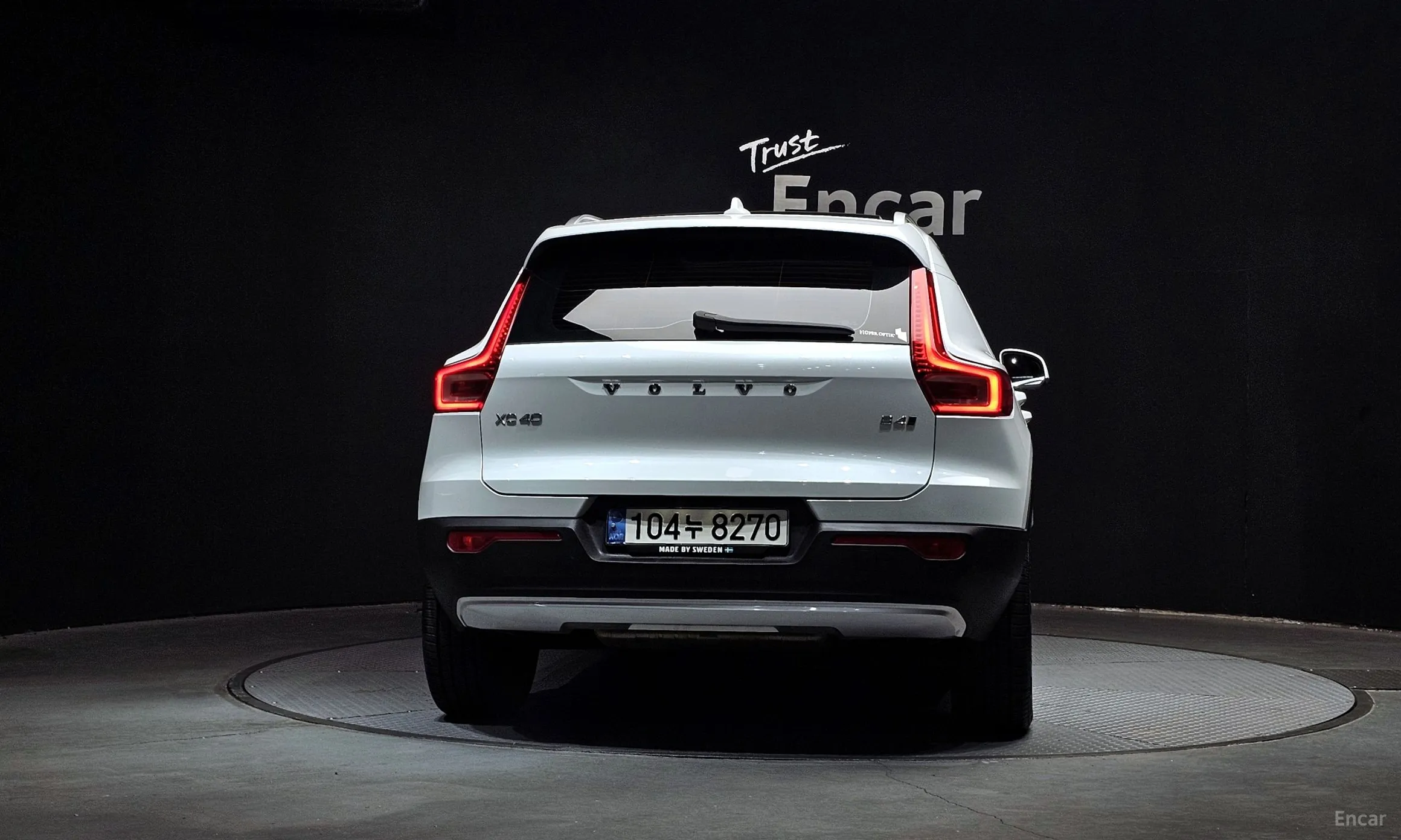 Volvo XC40 превью 4