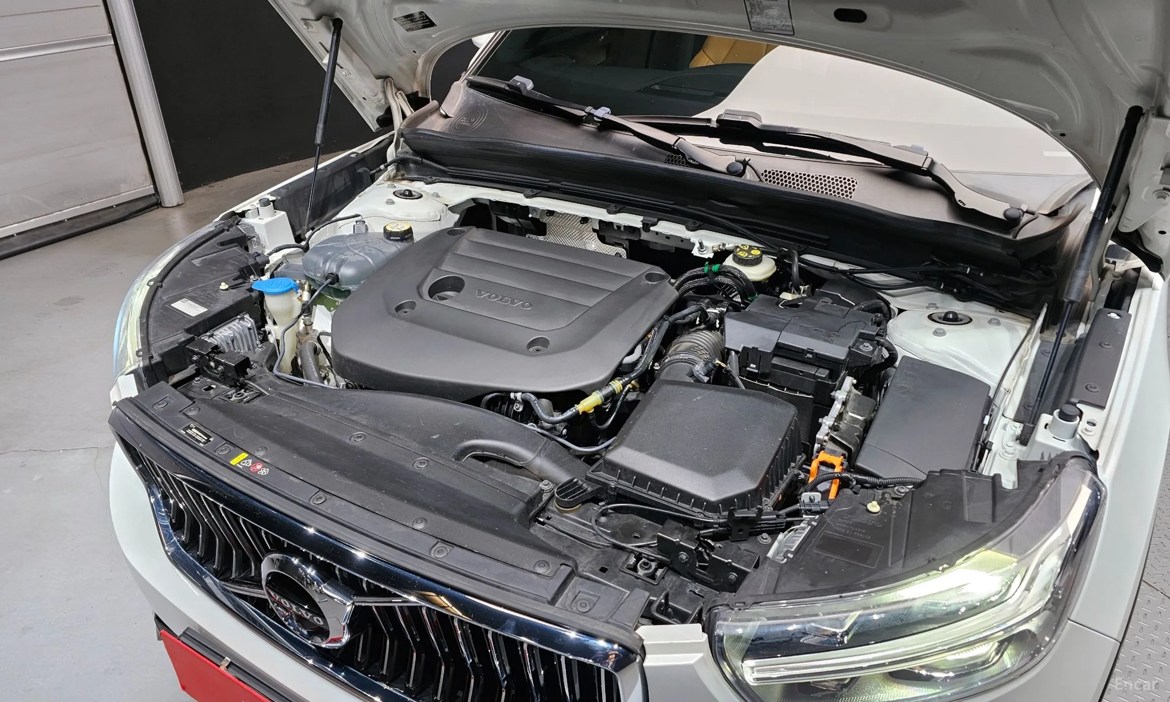 Volvo XC40 превью 6