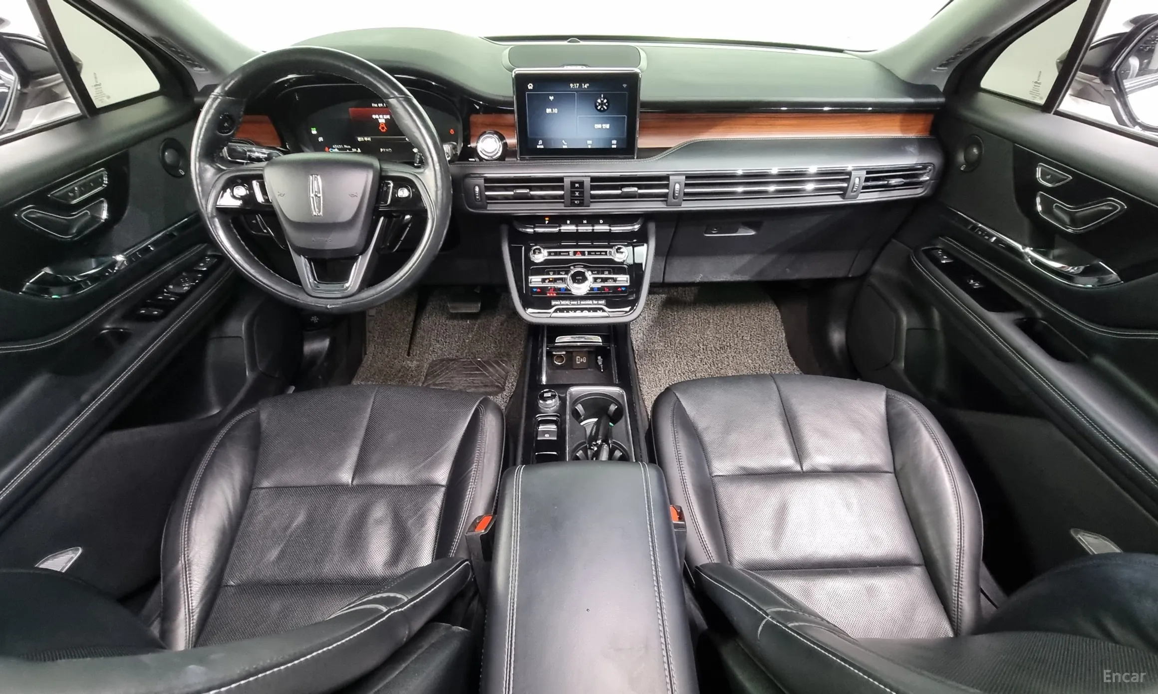 Lincoln Corsair превью 7