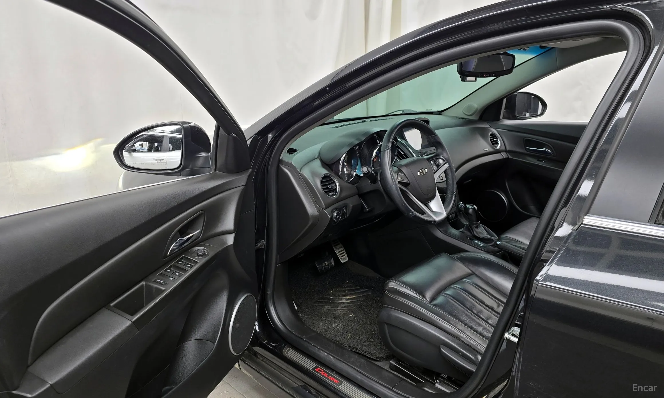 Chevrolet (GM Daewoo) Cruze превью 10
