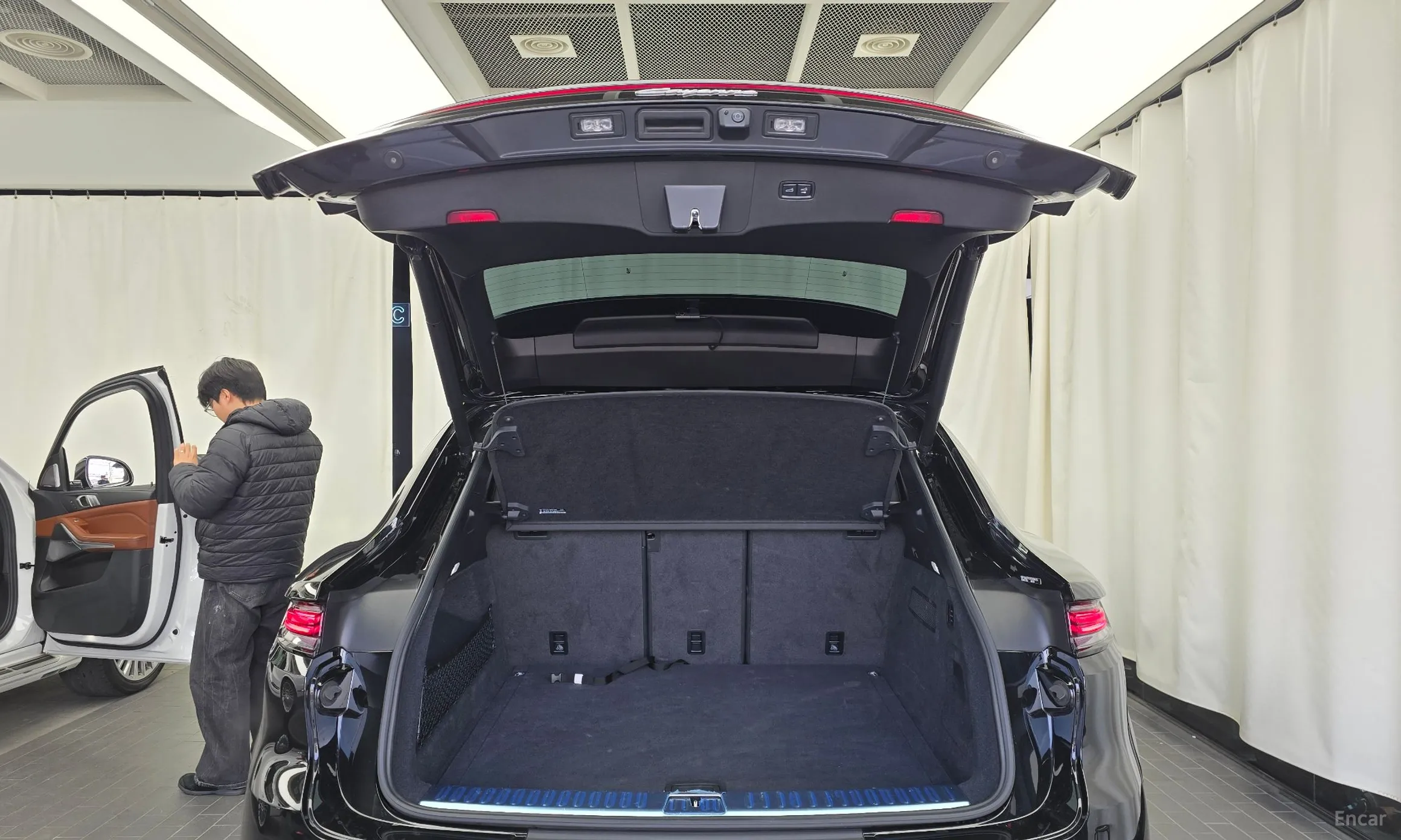 Porsche Cayenne (PO536) превью 20