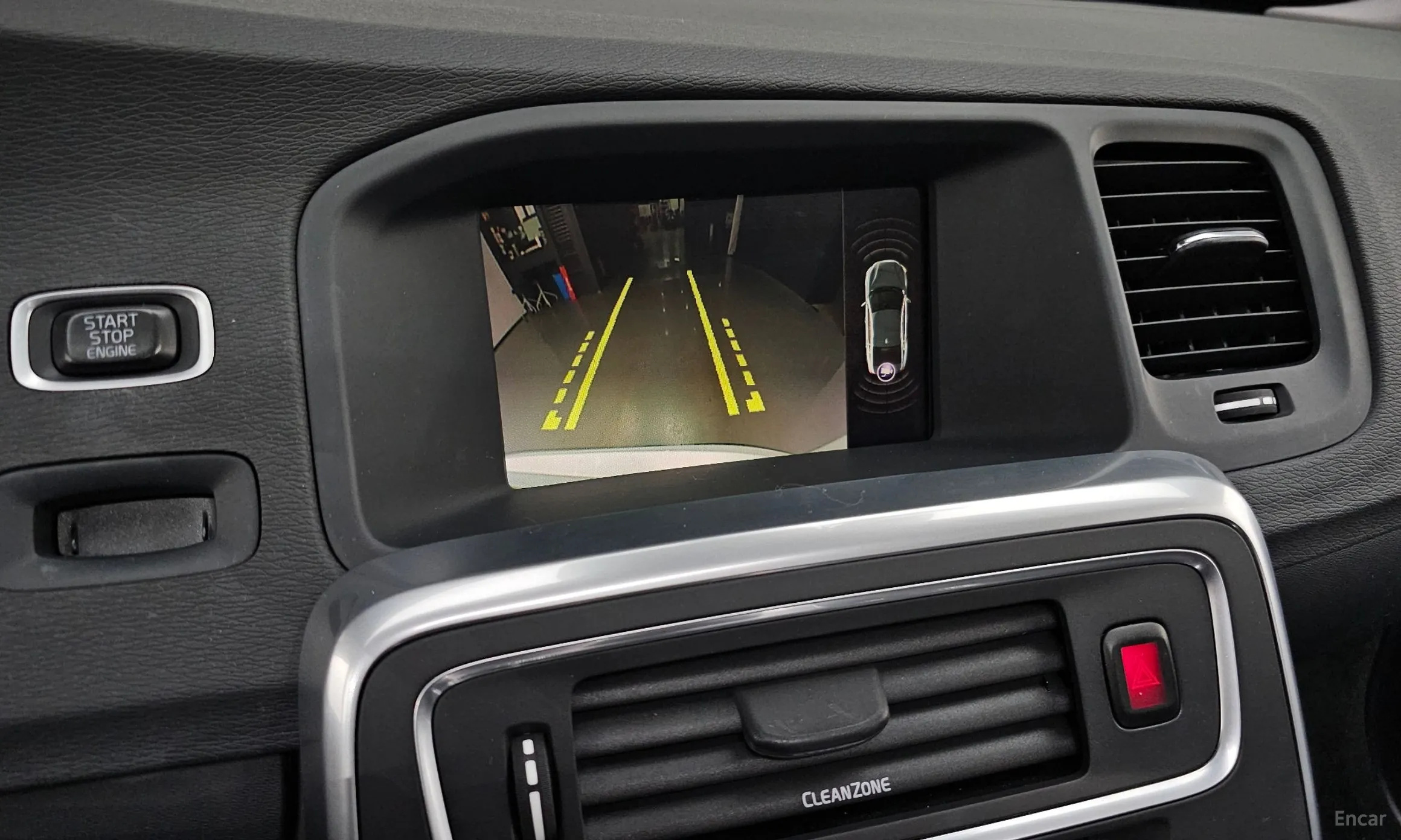 Volvo S60 превью 15