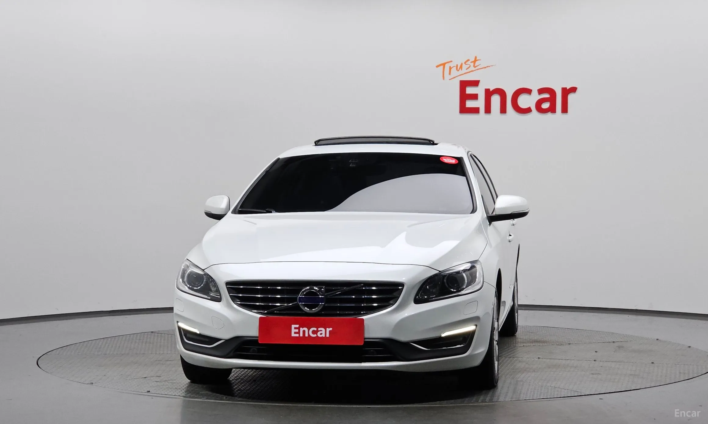 Volvo S60 превью 3