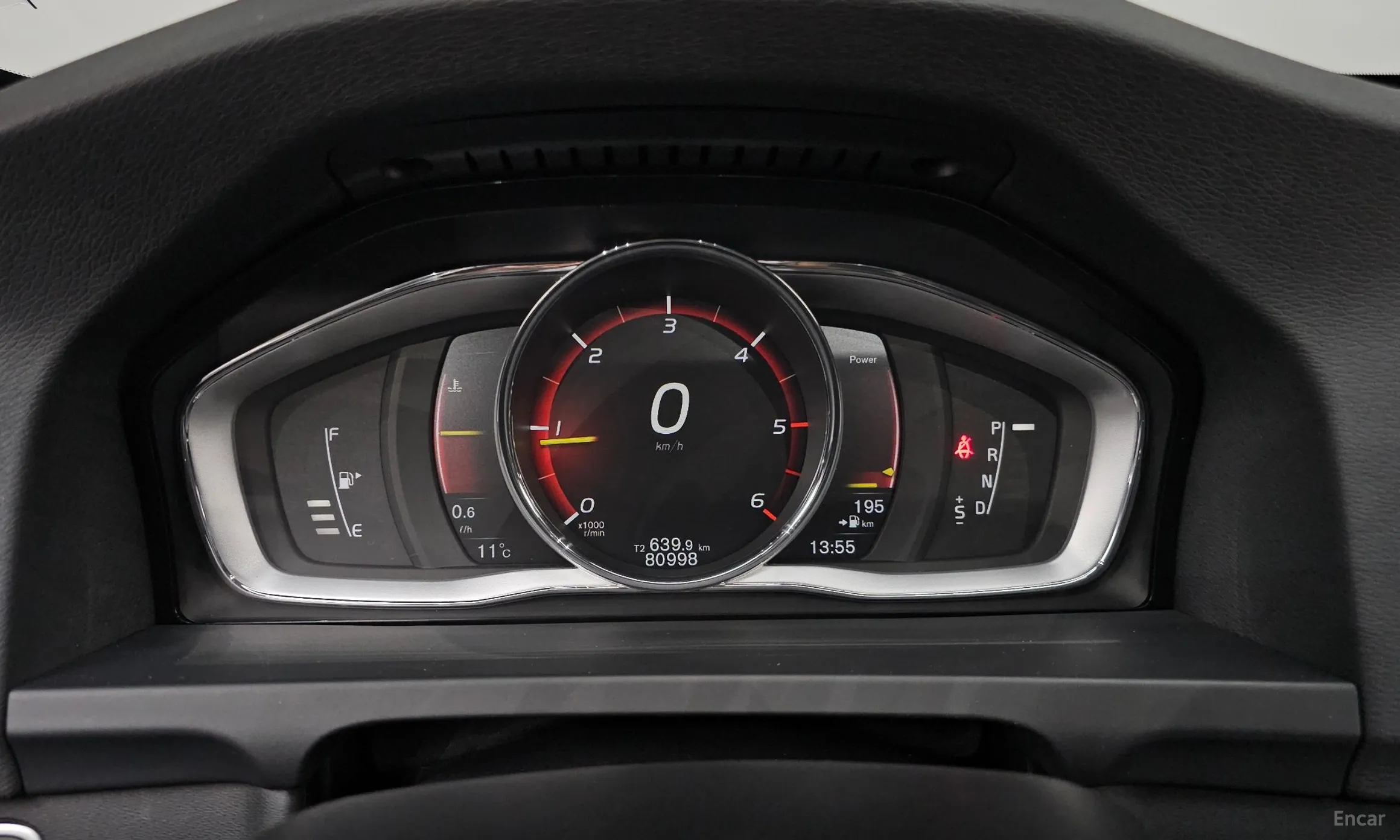 Volvo S60 превью 8