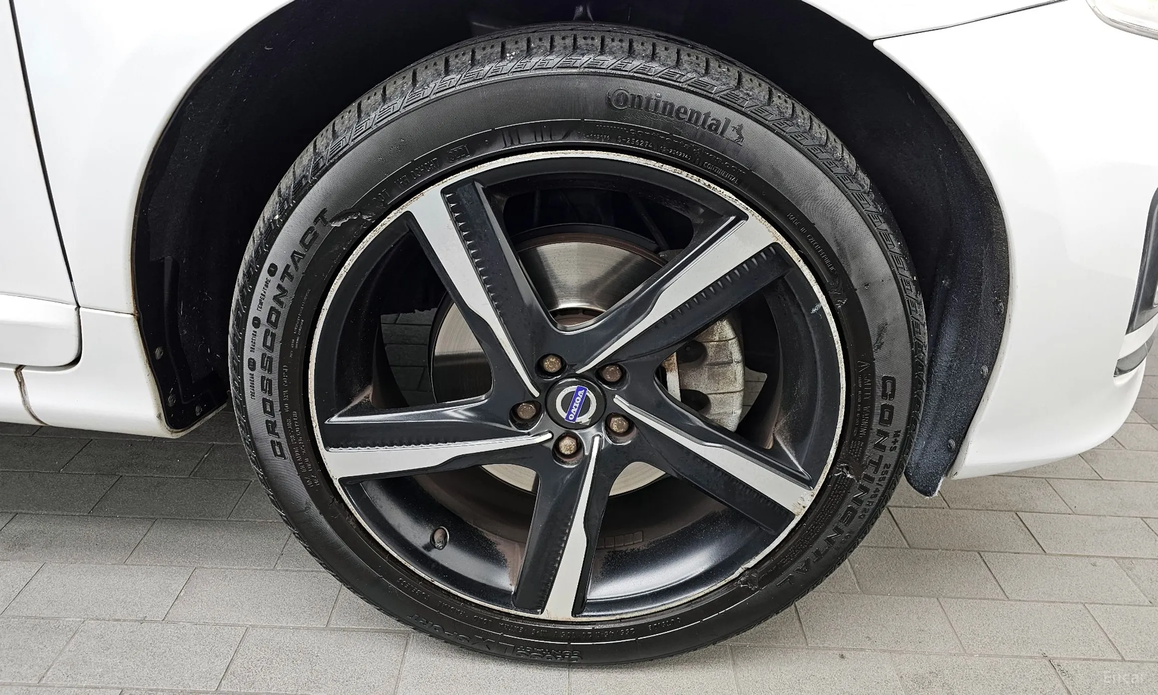 Volvo XC60 превью 5