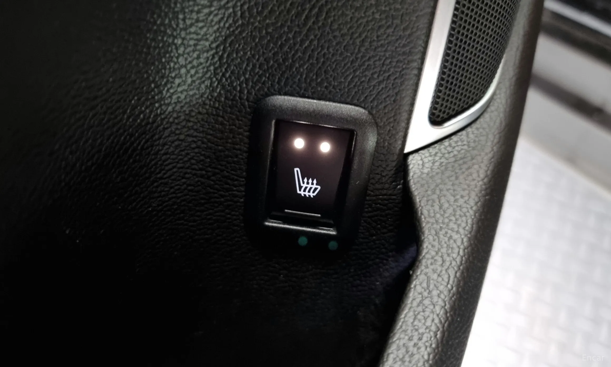 Maserati Levante превью 19