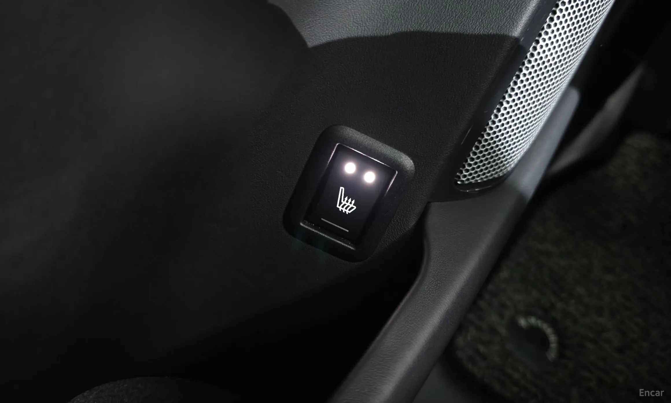 Maserati Levante превью 18