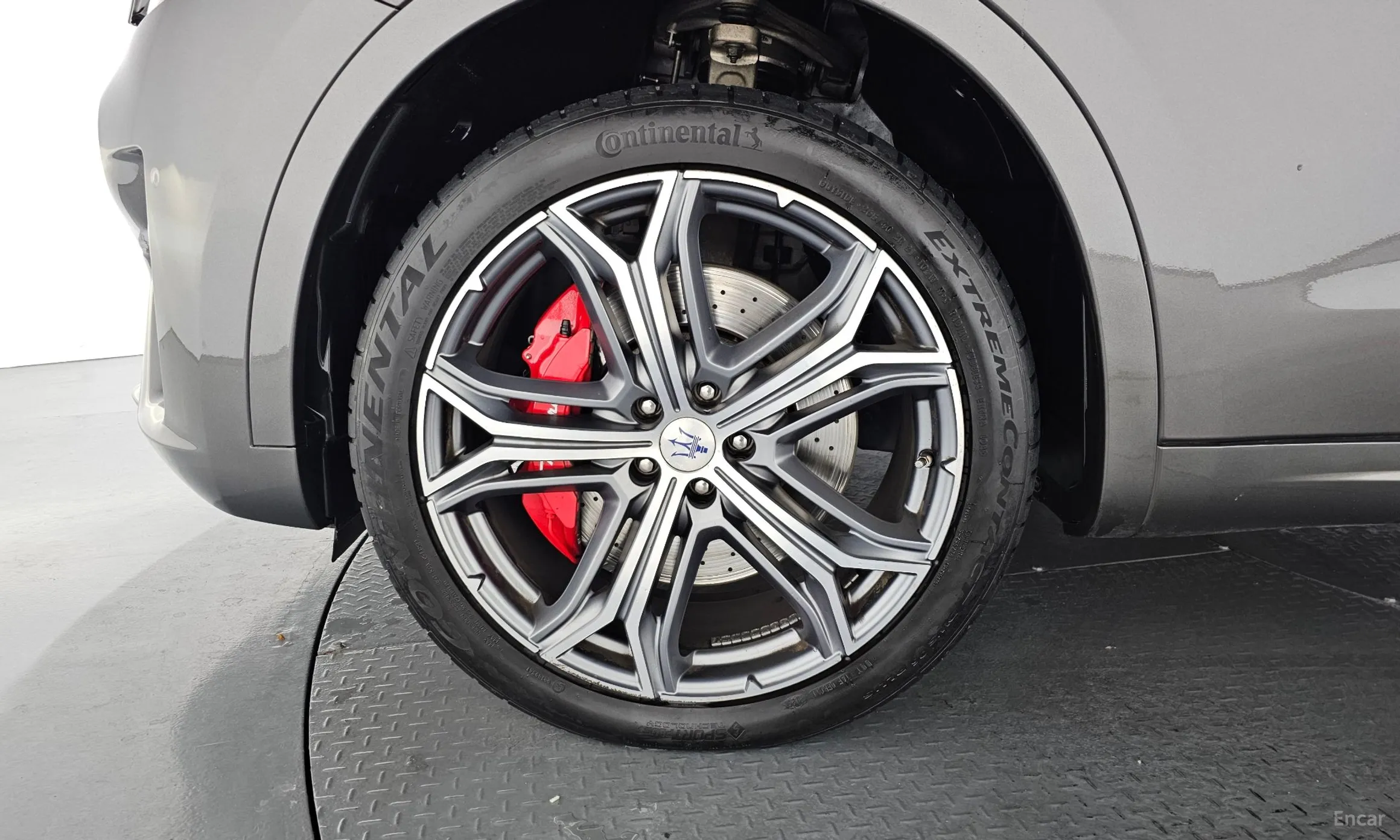 Maserati Levante превью 5