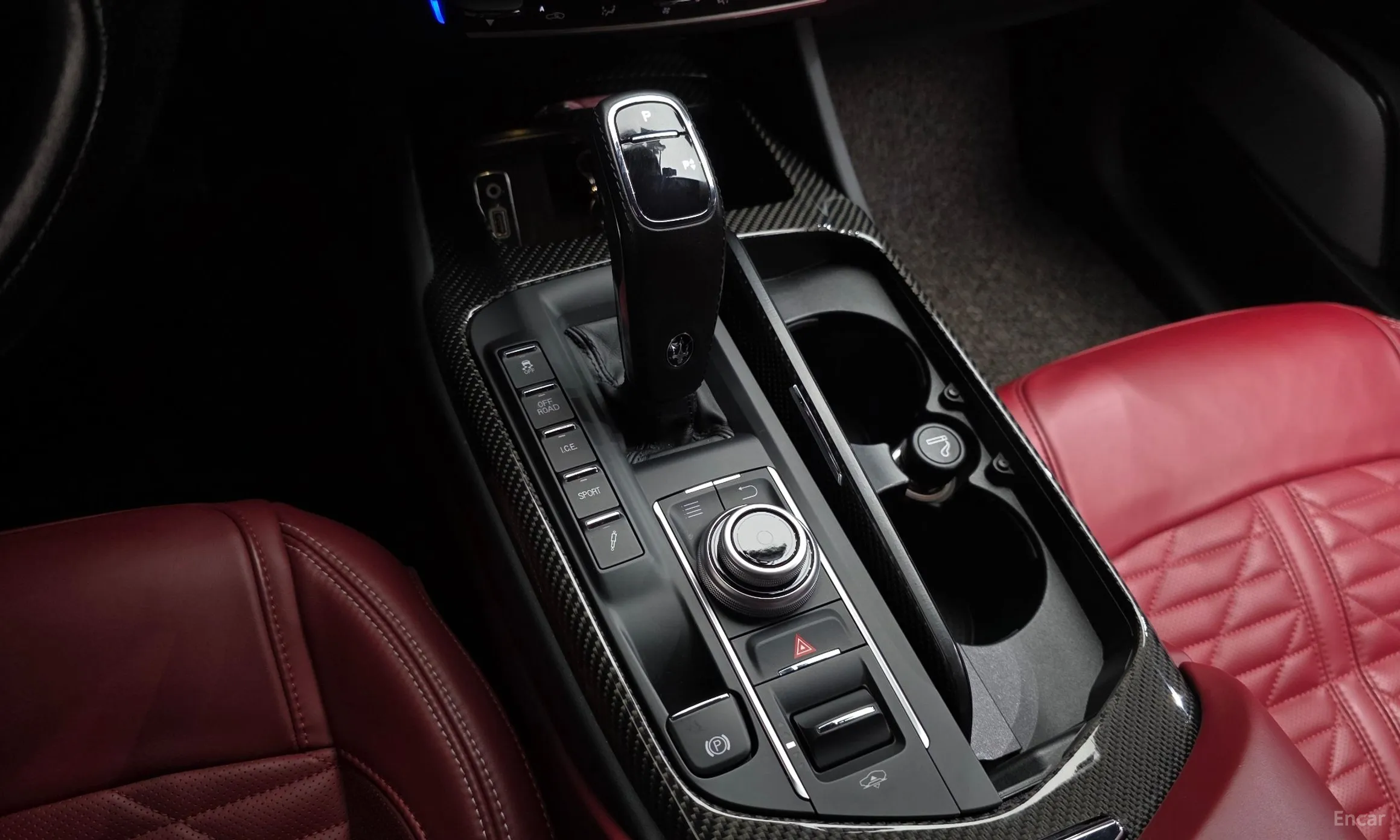 Maserati Levante превью 9