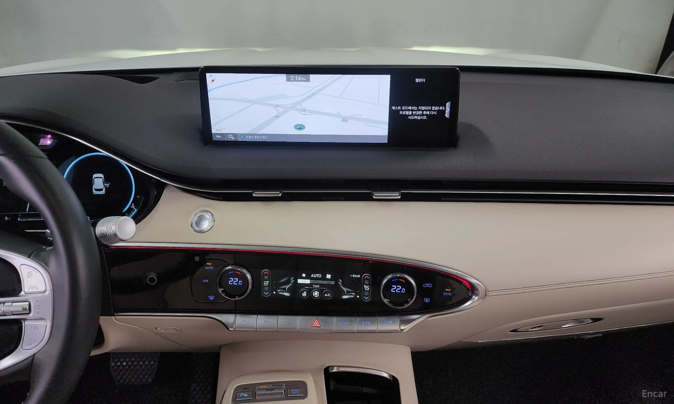 Genesis GV70 превью 14