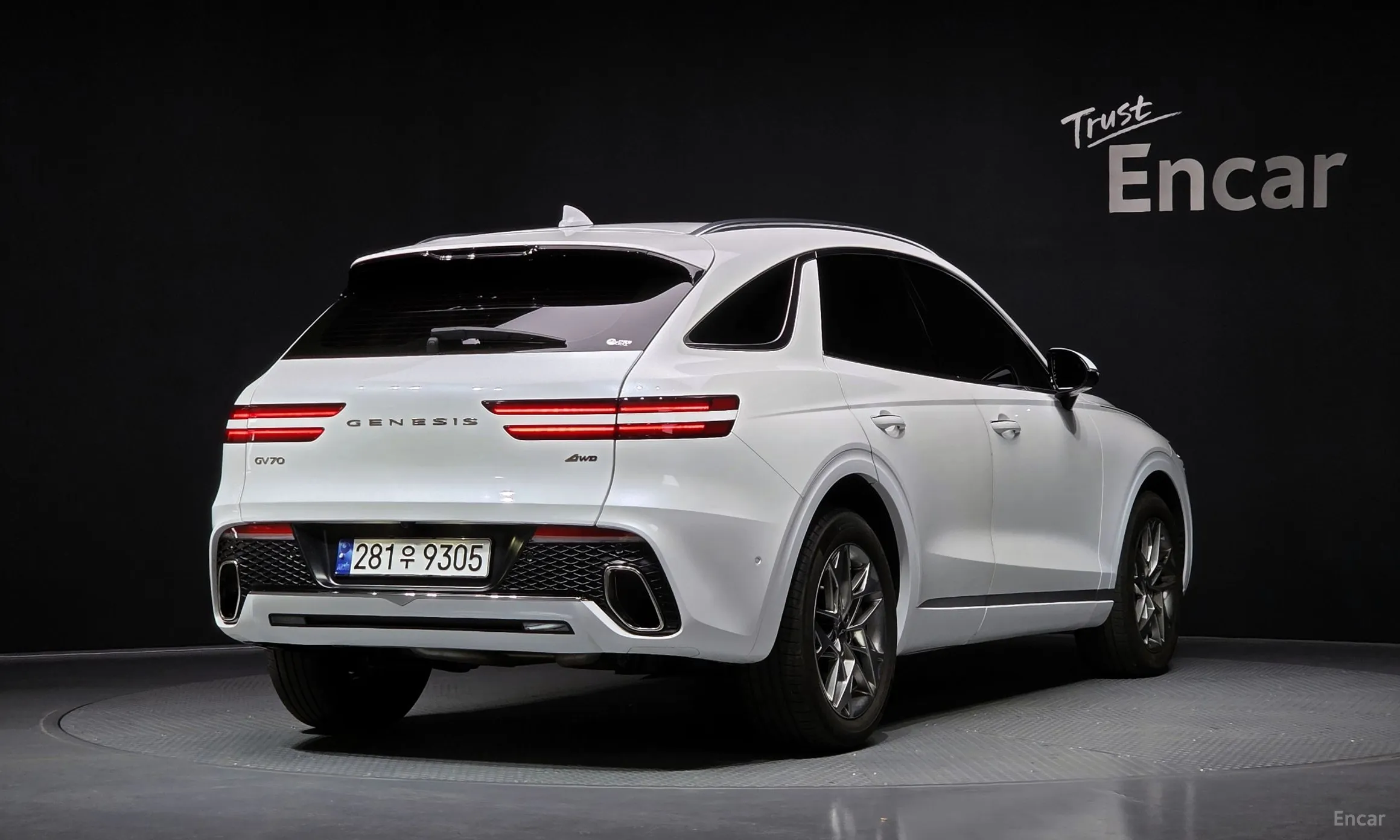 Genesis GV70 превью 2
