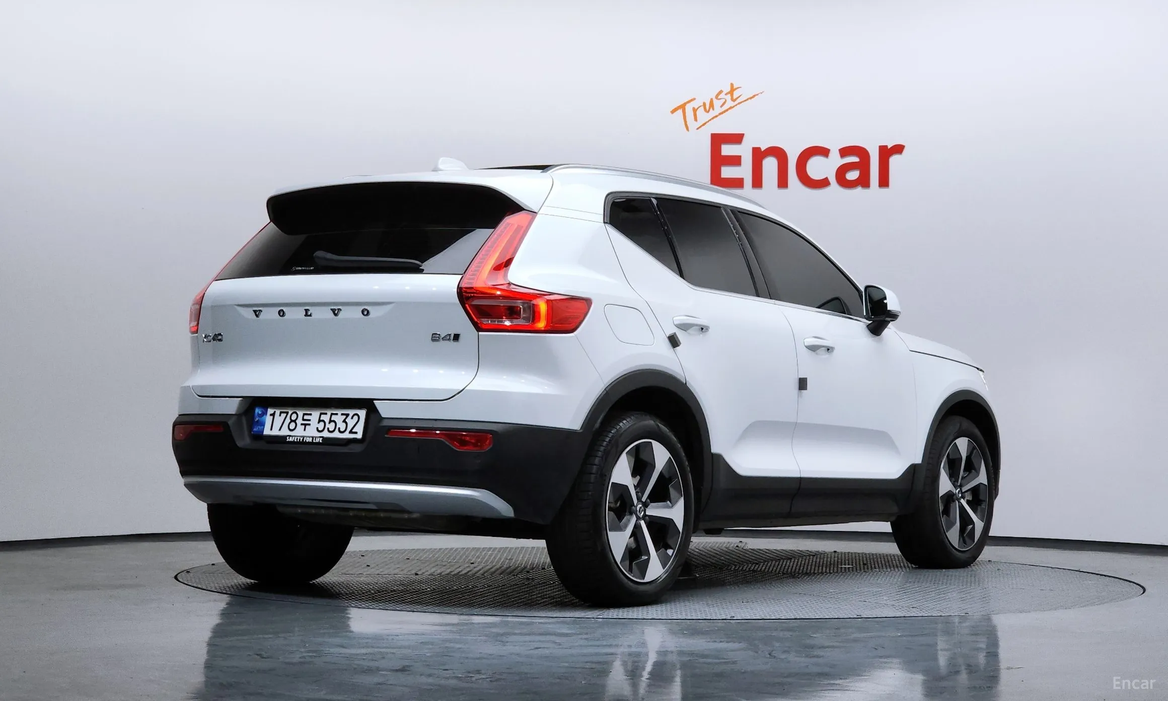 Volvo XC40 превью 2