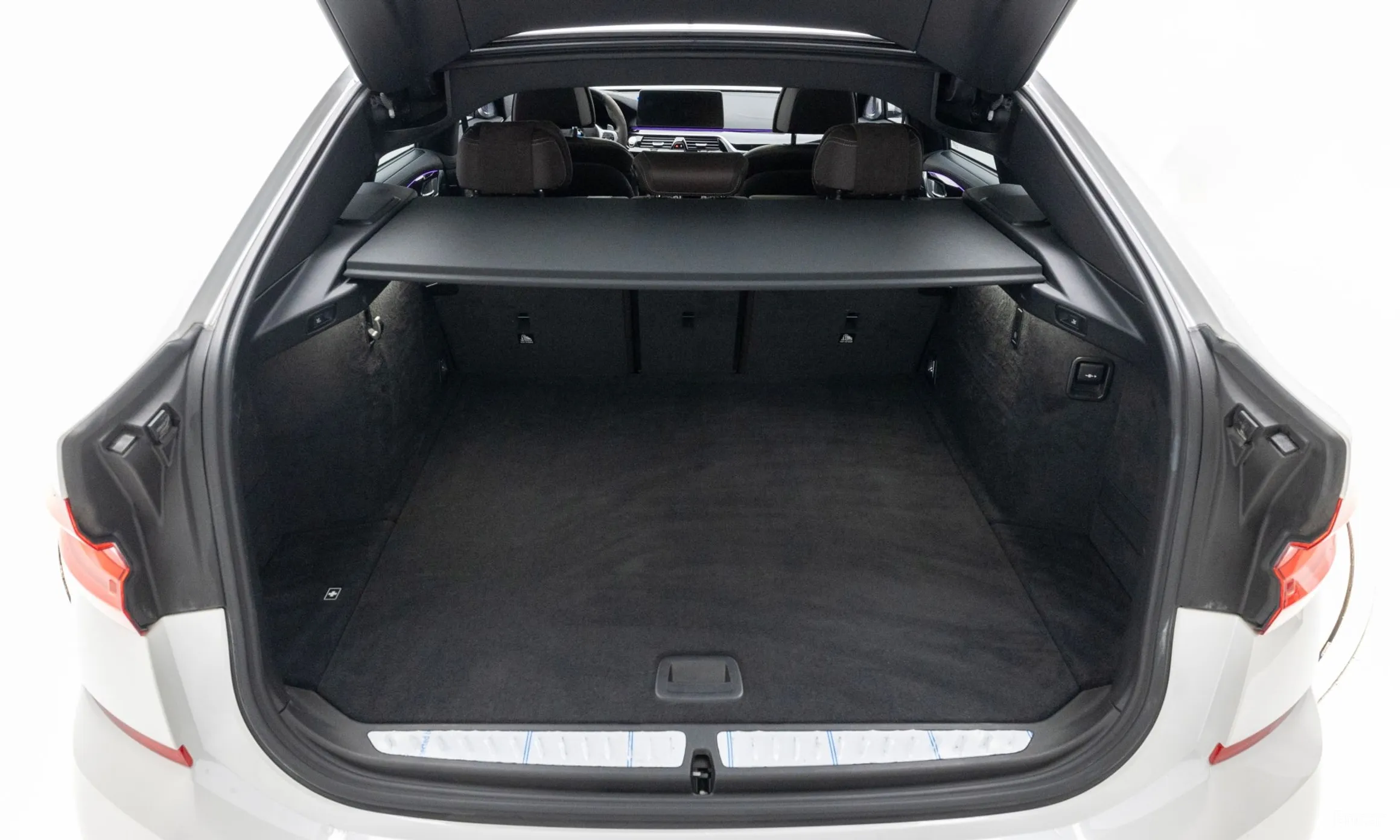 BMW 6-Series GT (G32) превью 16