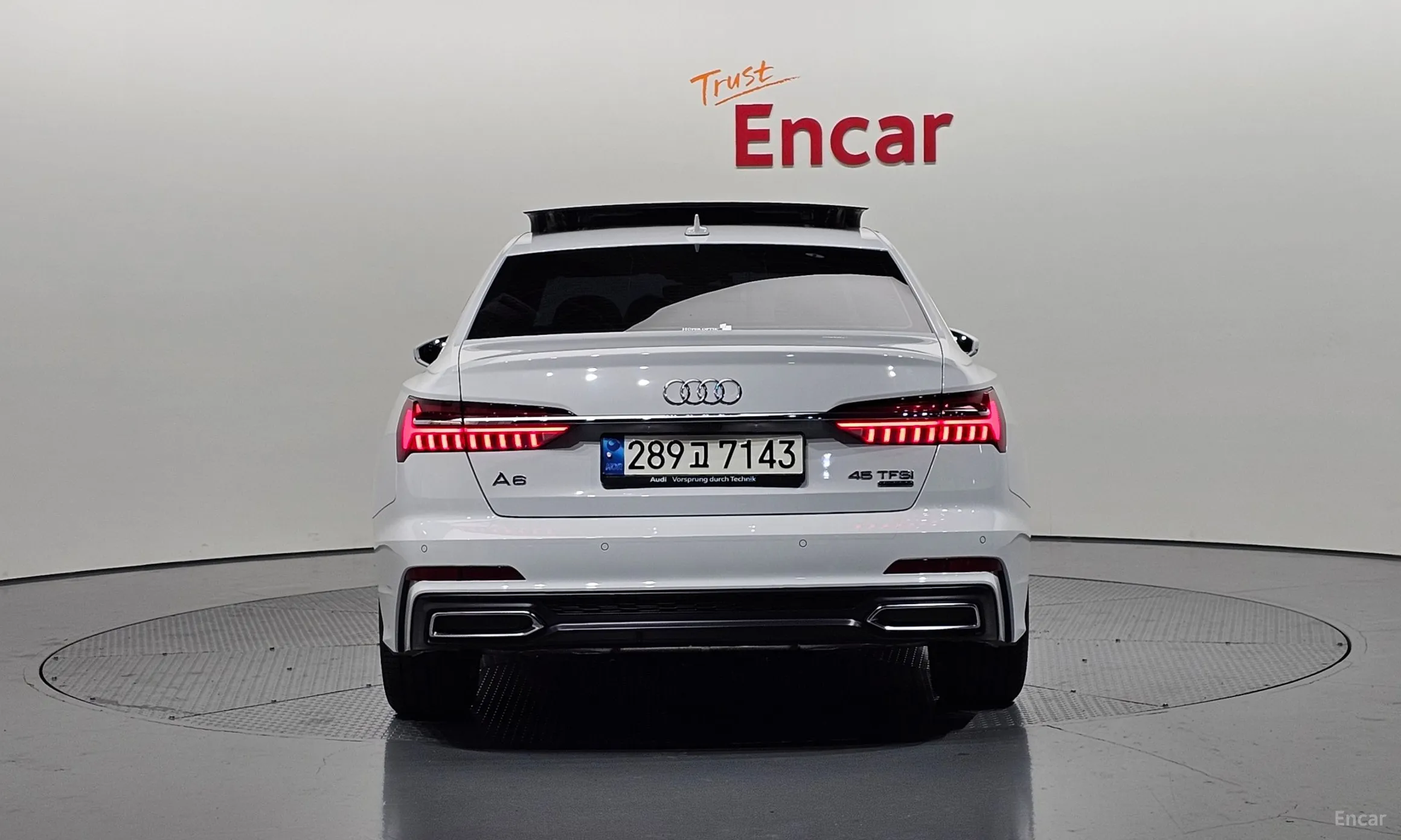 Audi A6 (C8) превью 4