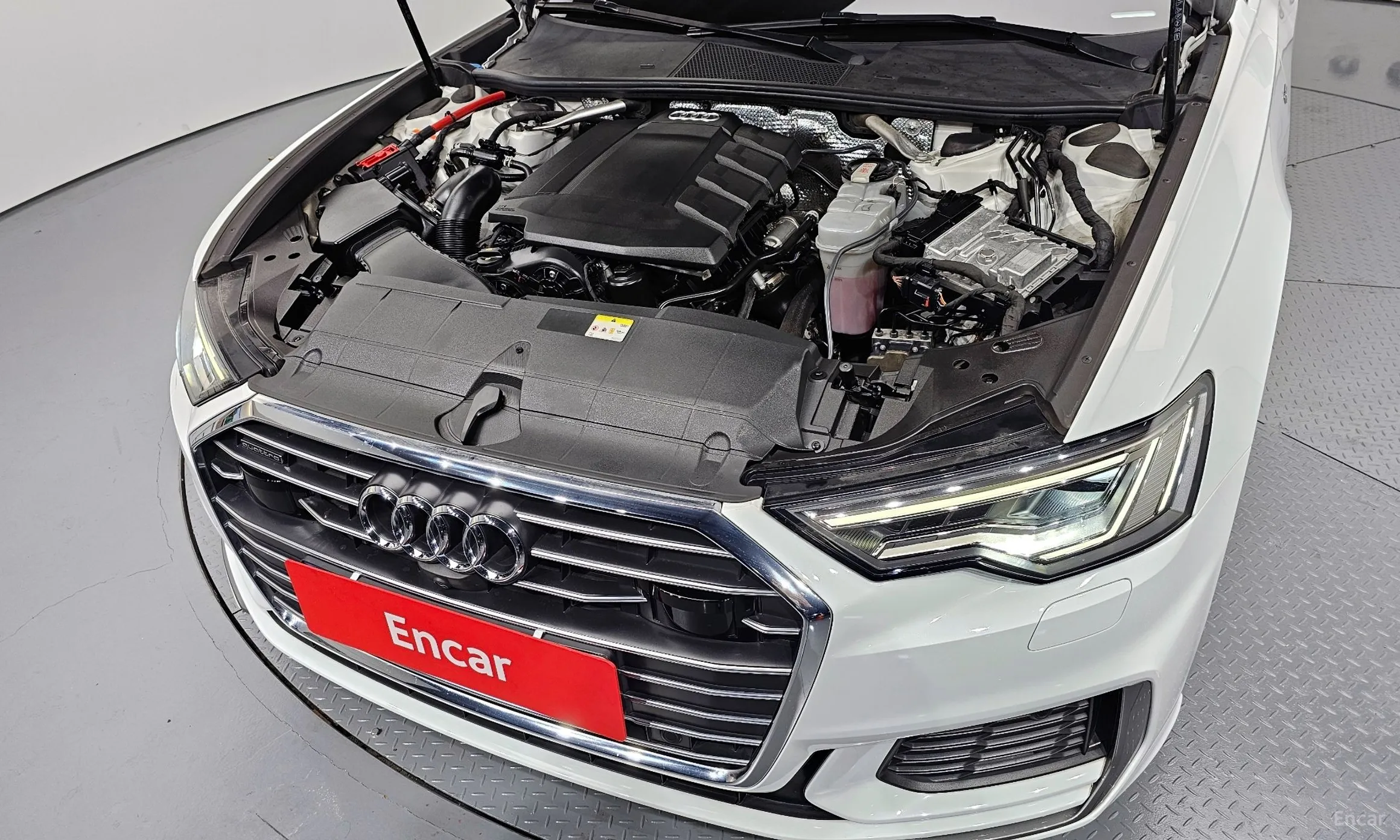 Audi A6 (C8) превью 6