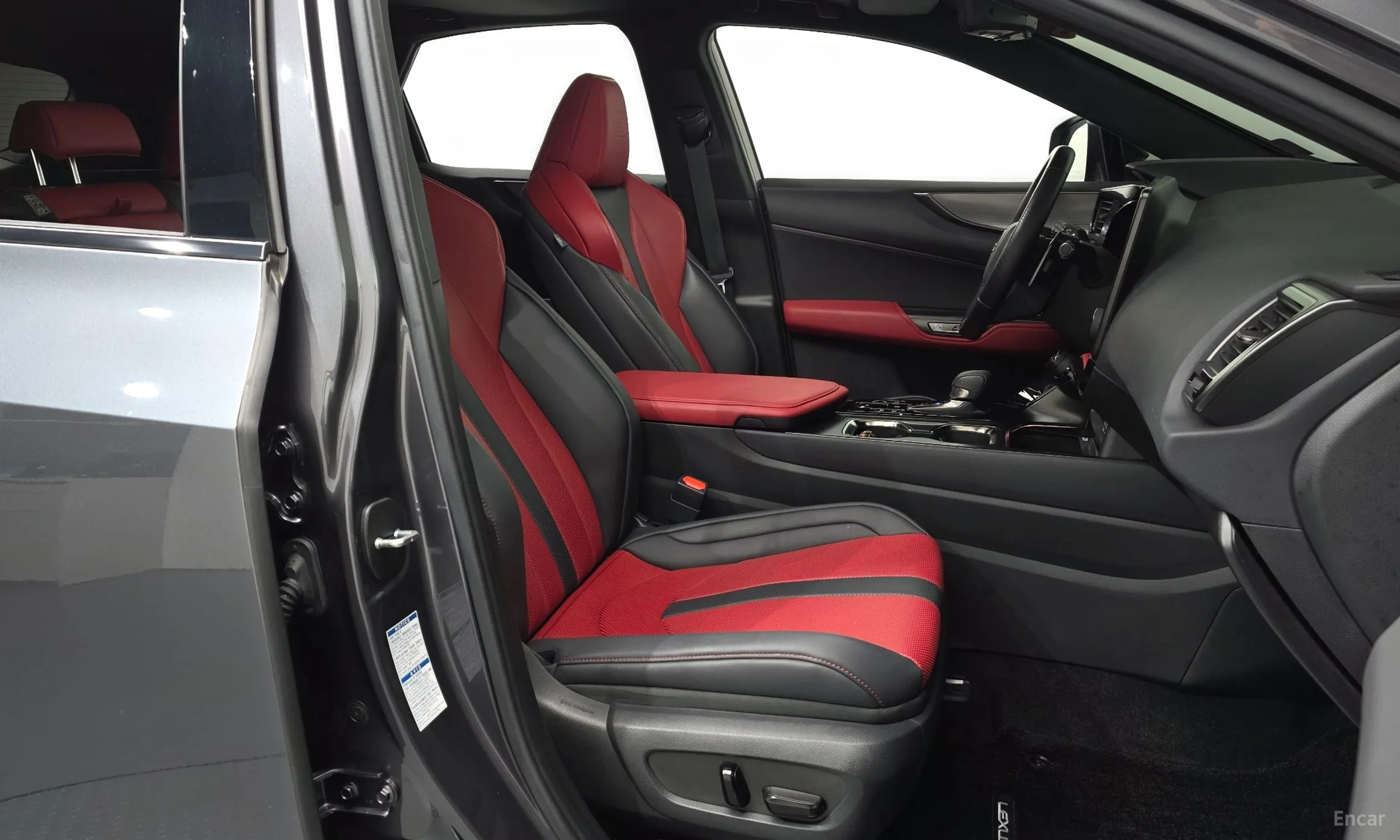 Lexus NX450h + 2nd Gen превью 10