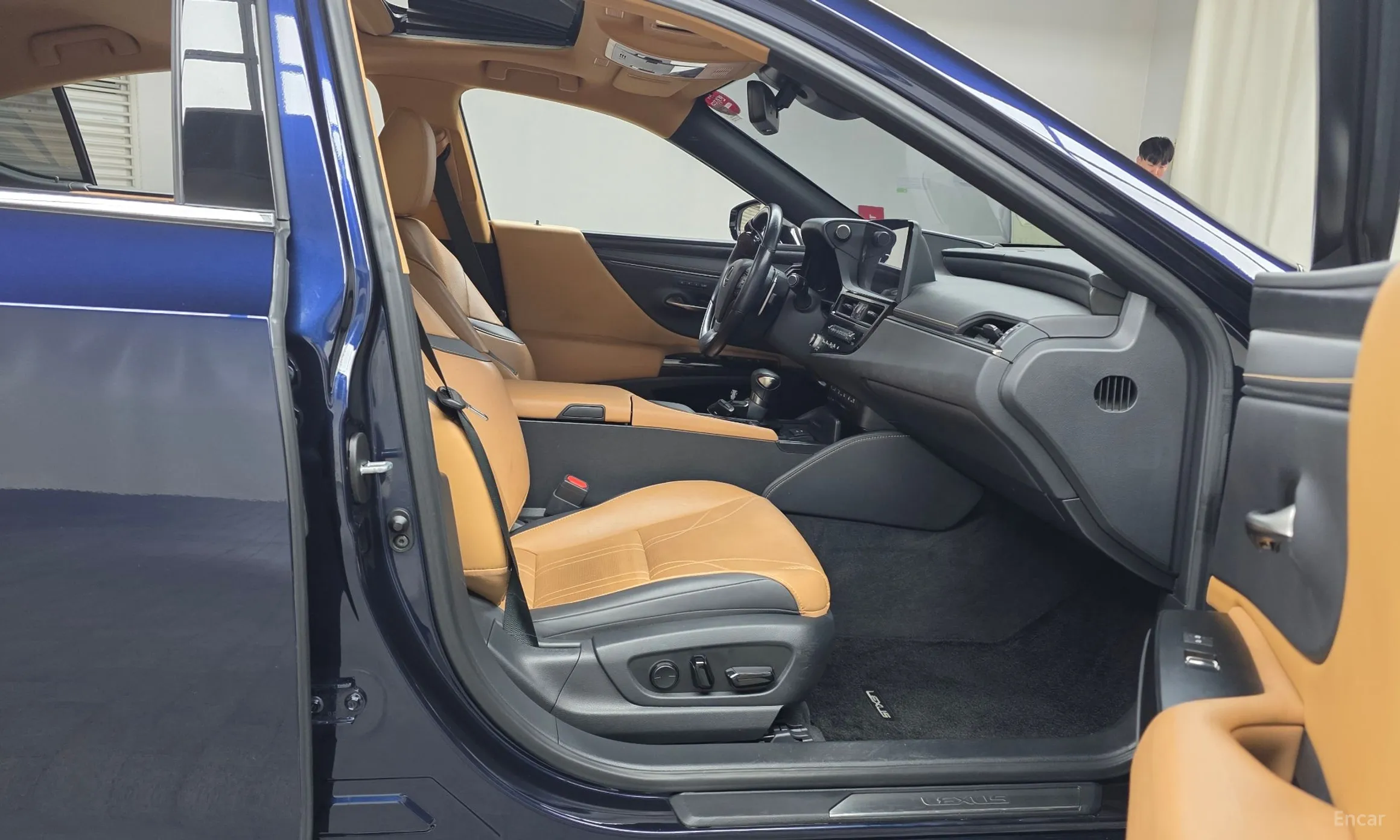 Lexus ES300h 7th Generation превью 11
