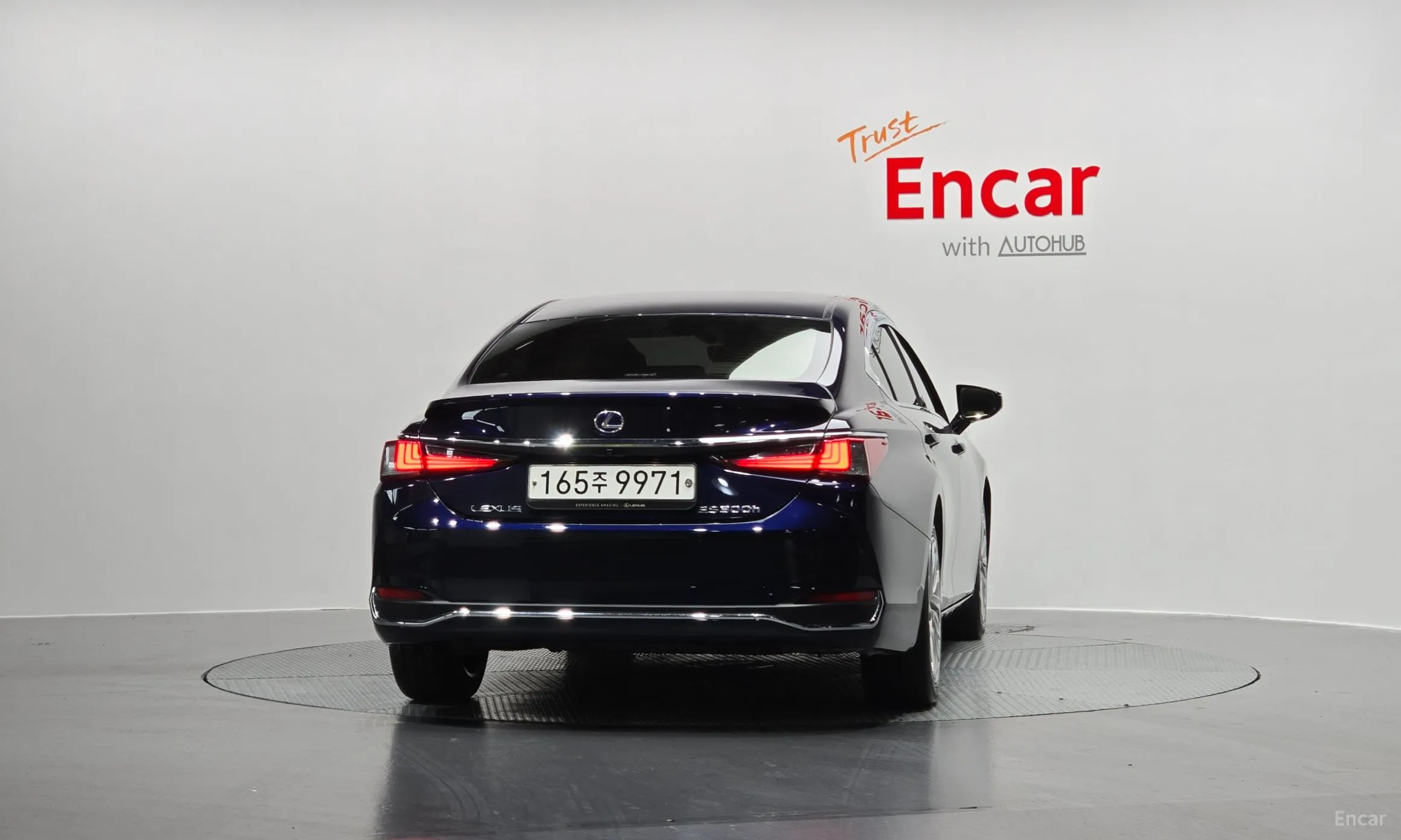 Lexus ES300h 7th Generation превью 4