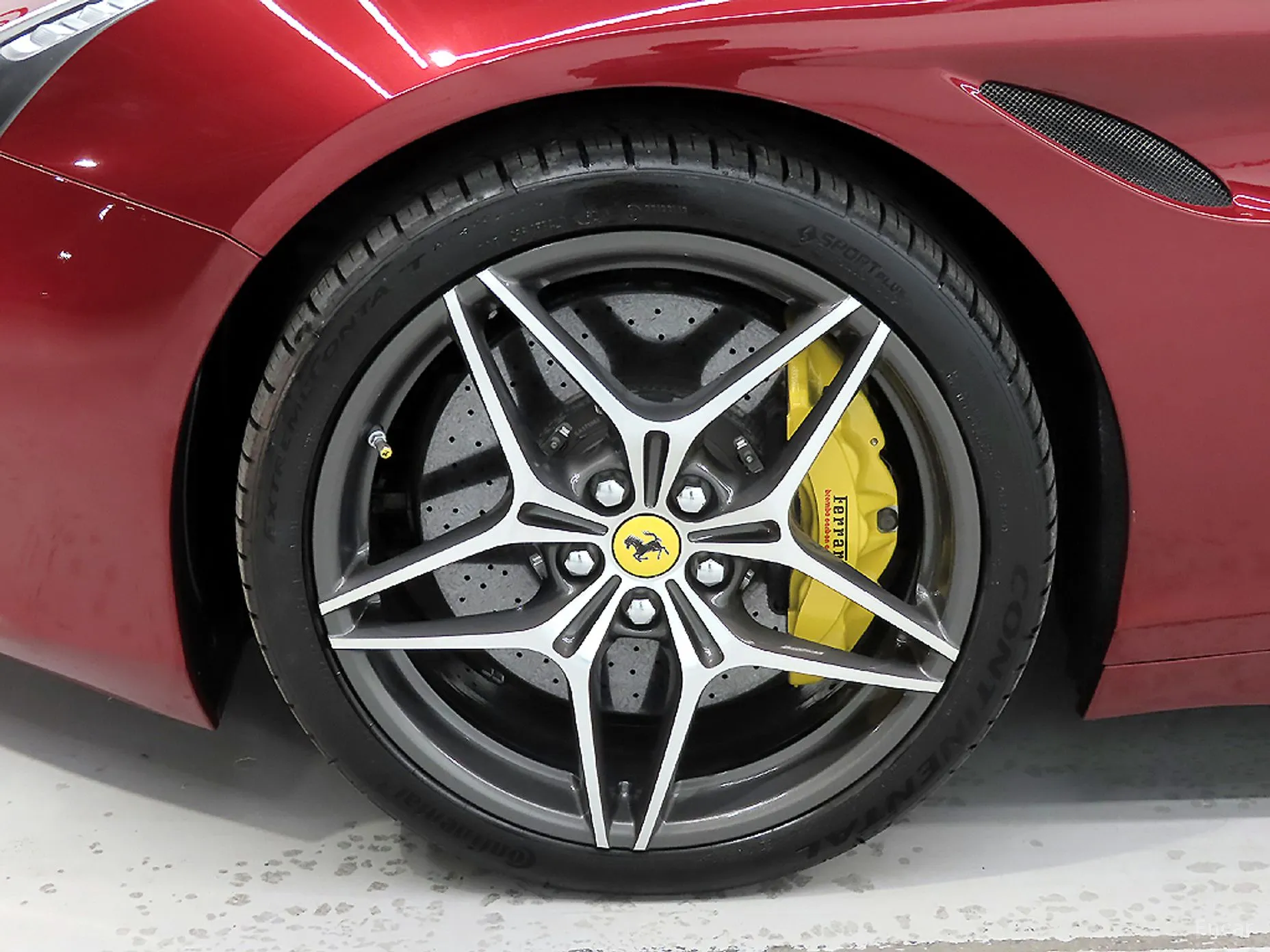 Ferrari California превью 5