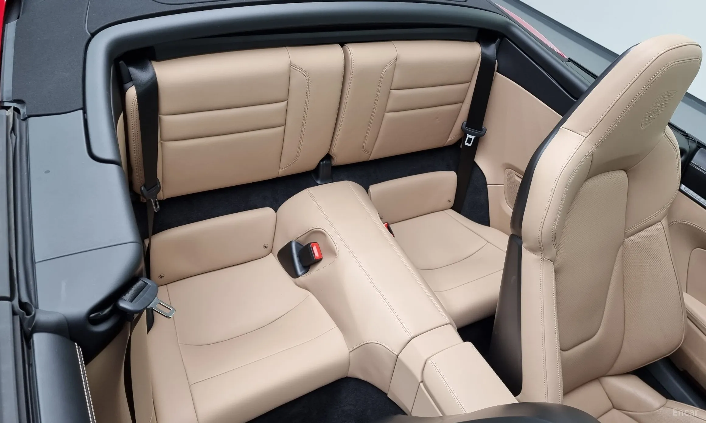 Porsche 911 (992) превью 12