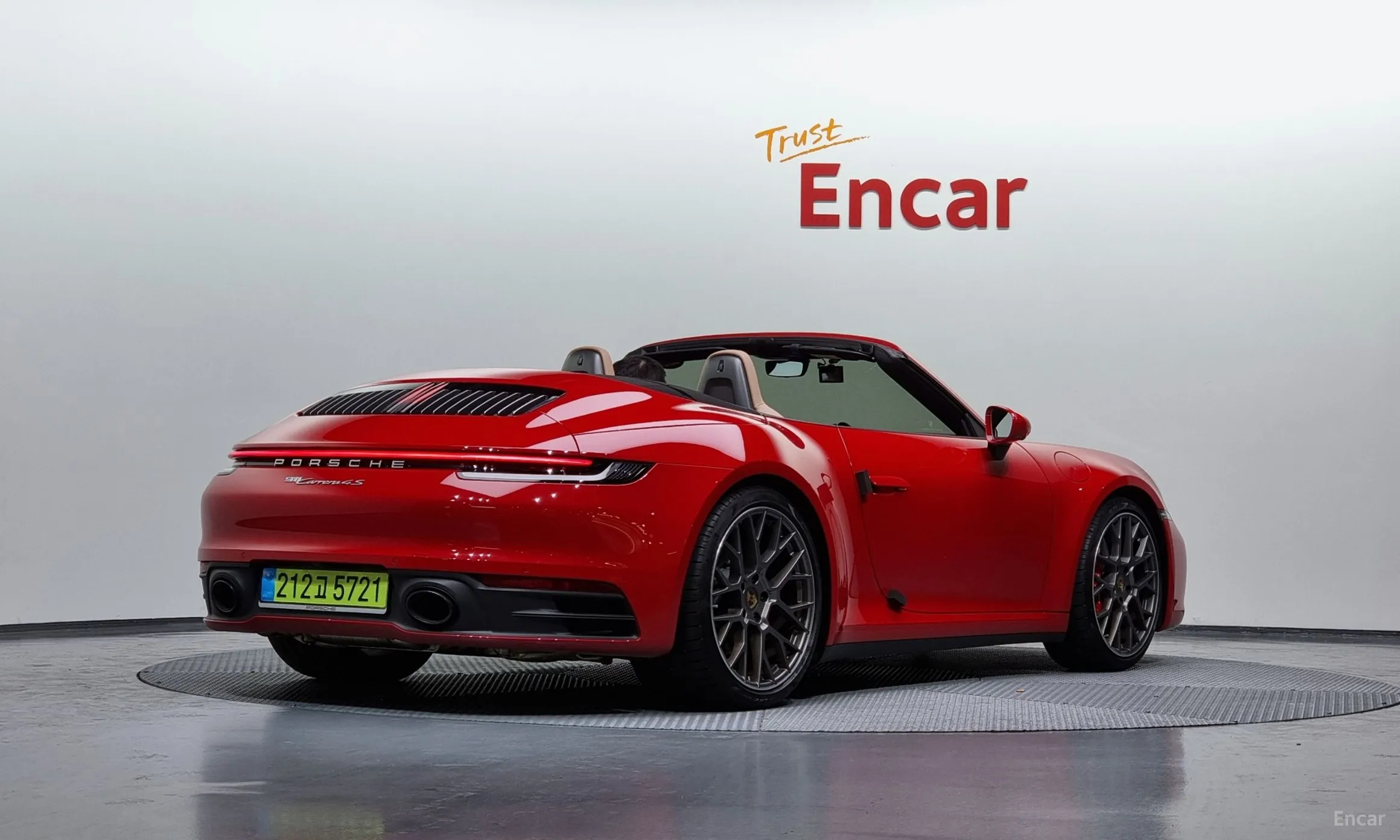 Porsche 911 (992) превью 2