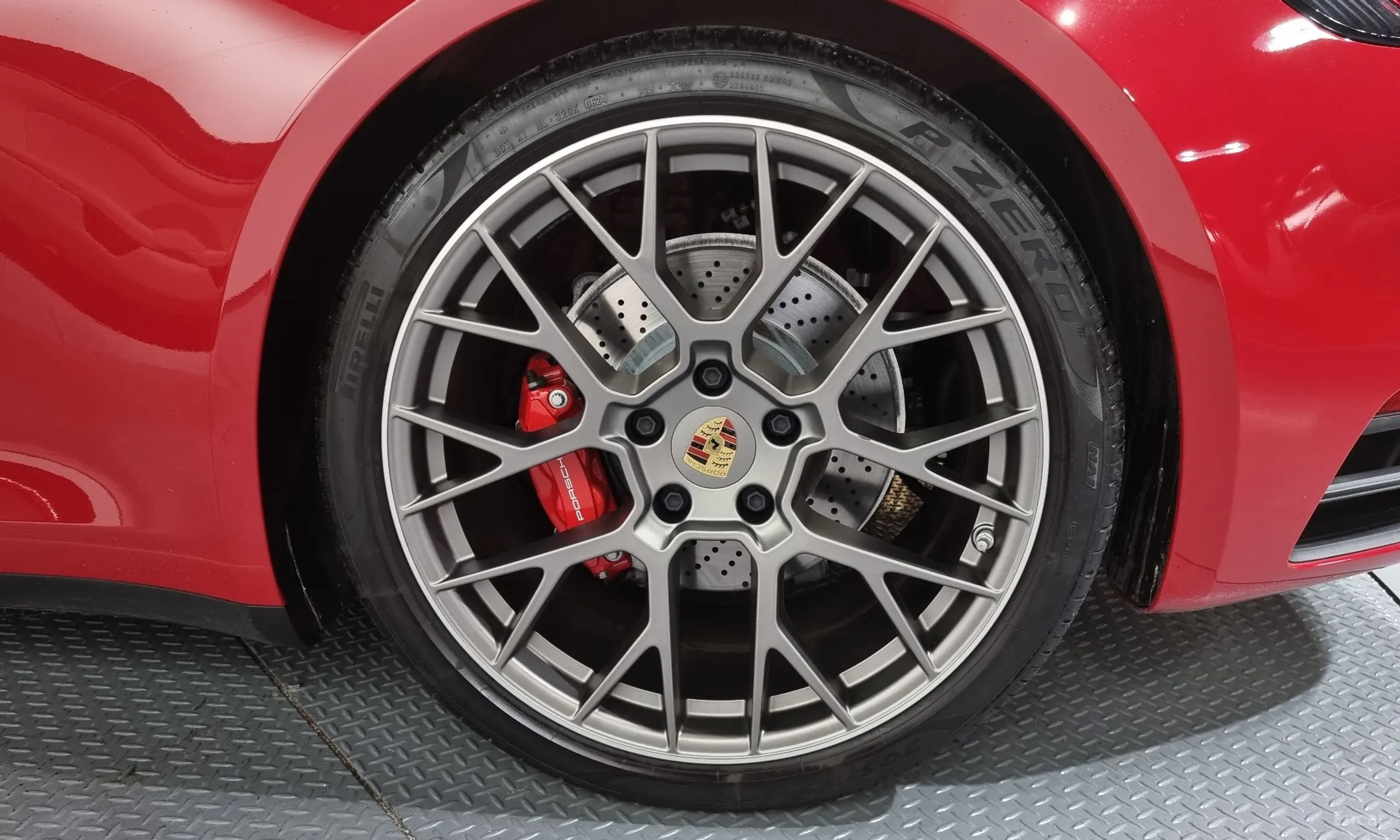 Porsche 911 (992) превью 5