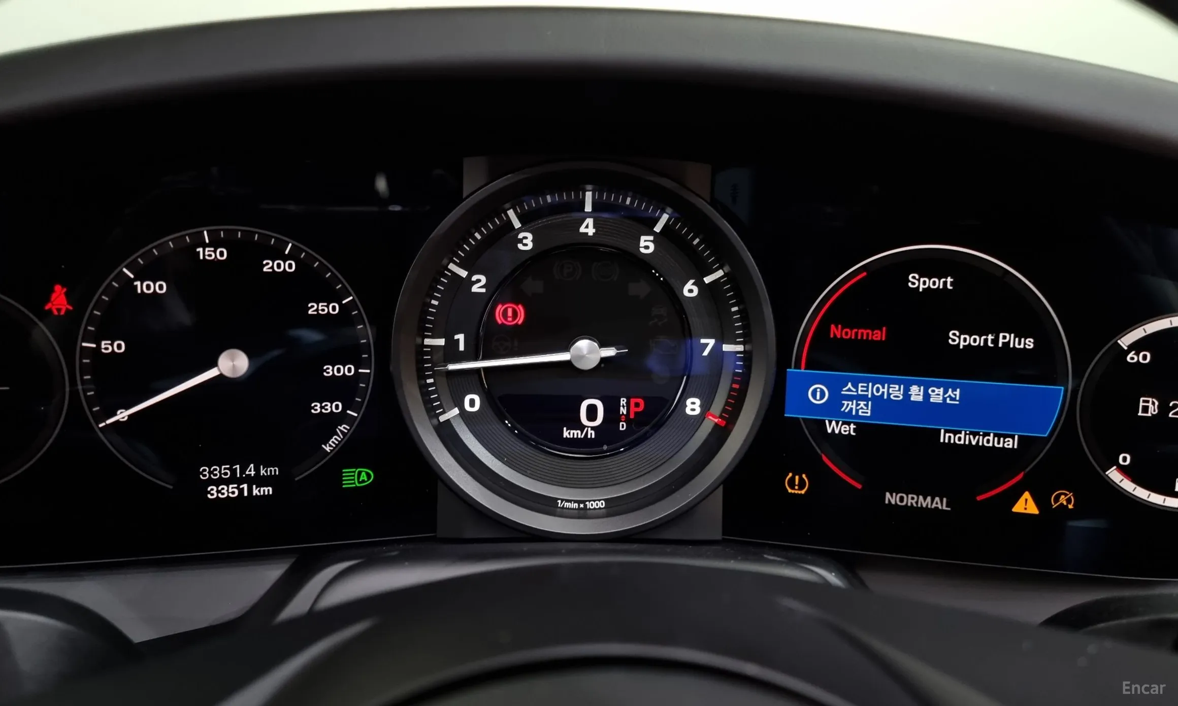 Porsche 911 (992) превью 8