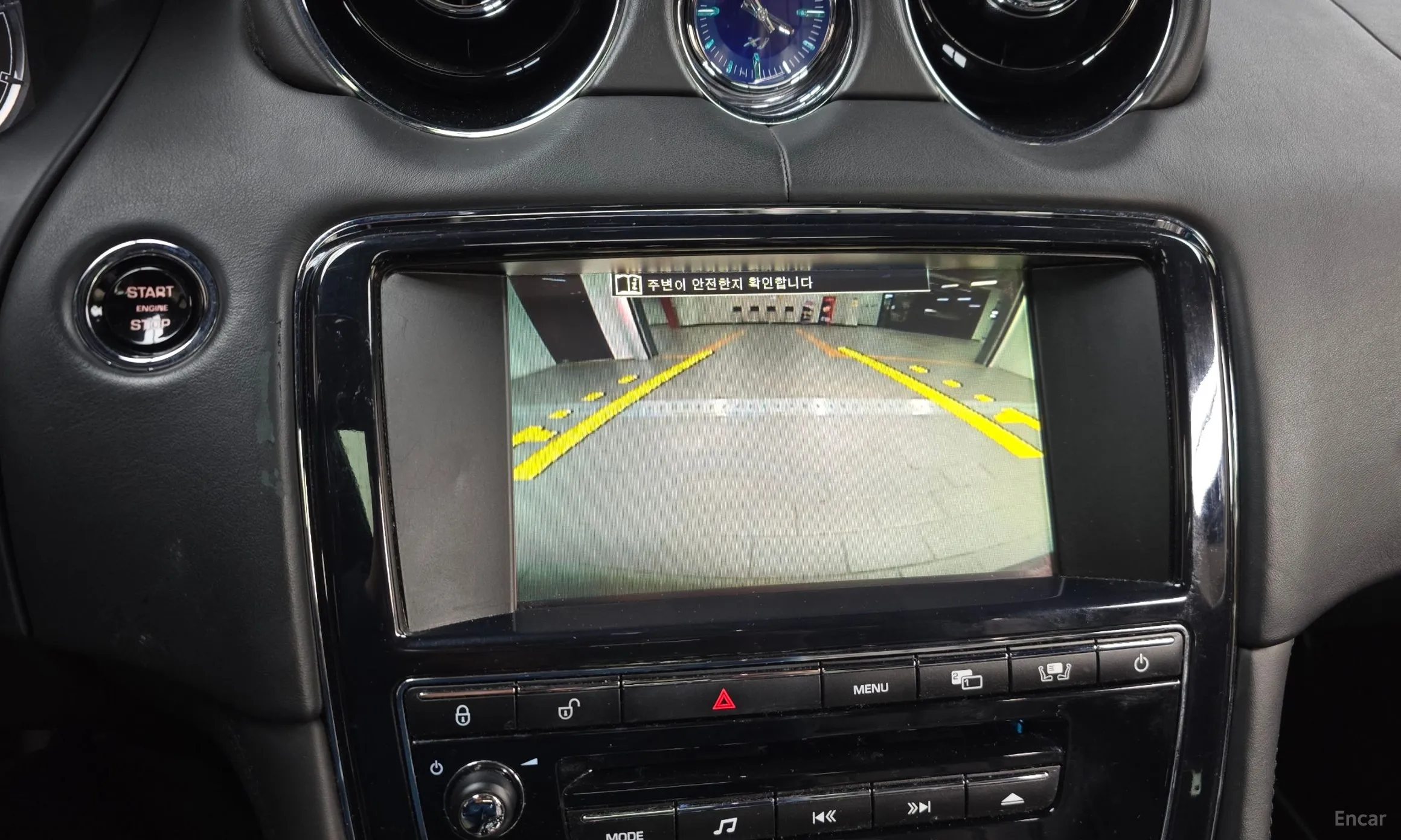 Jaguar All New XJ превью 15