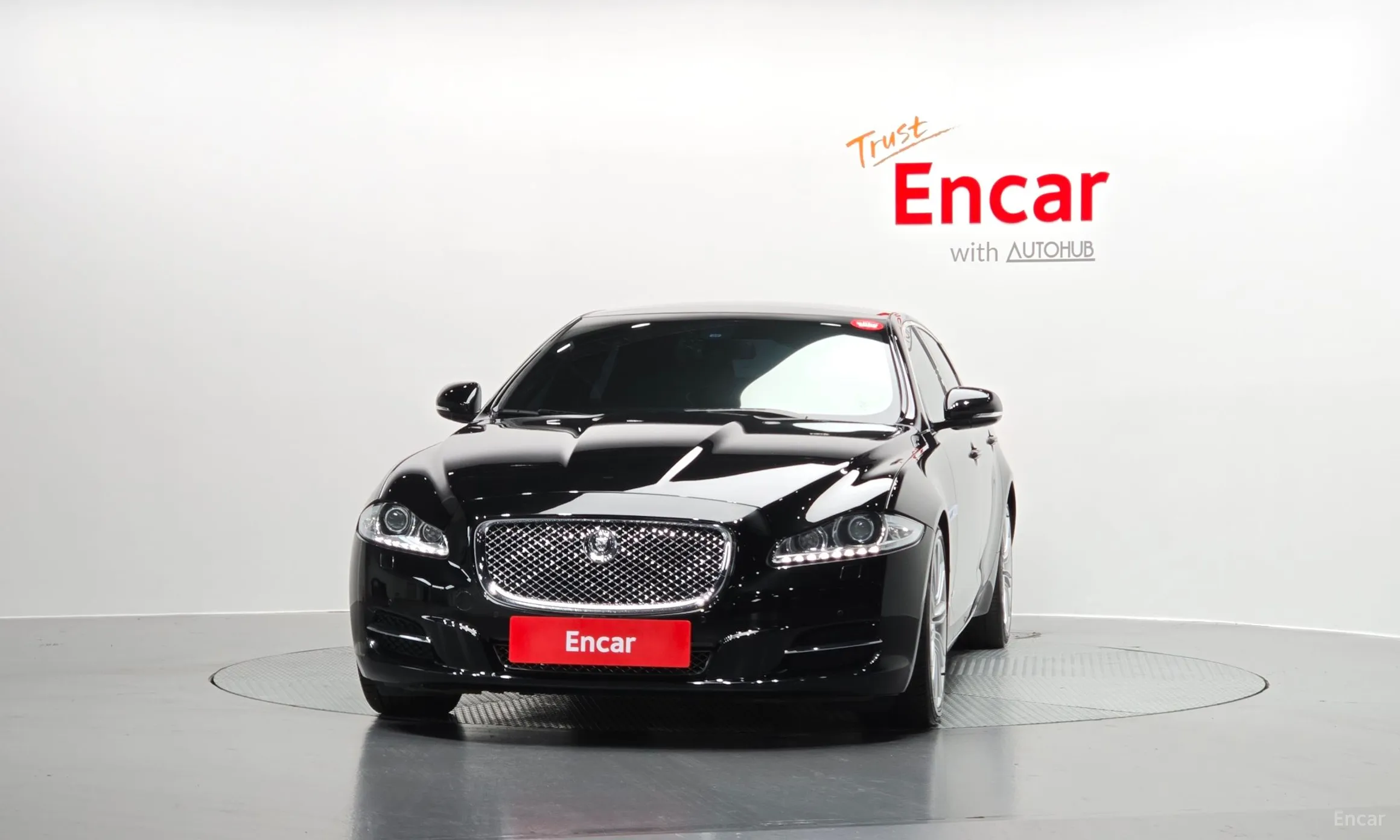 Jaguar All New XJ превью 3